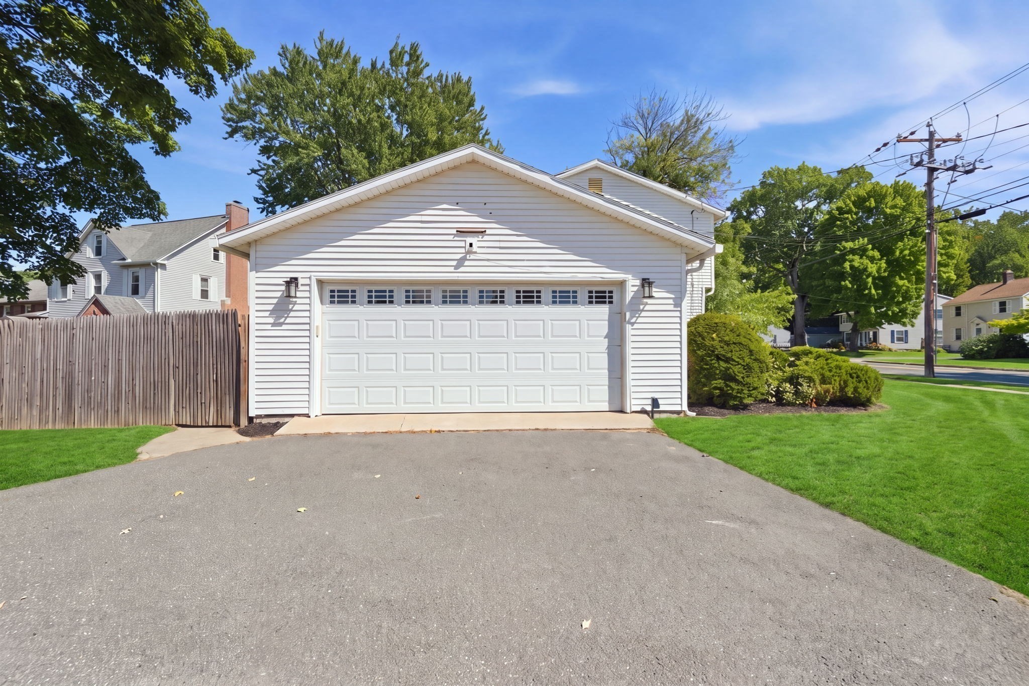 380 Plumtree Rd Property Photo 40