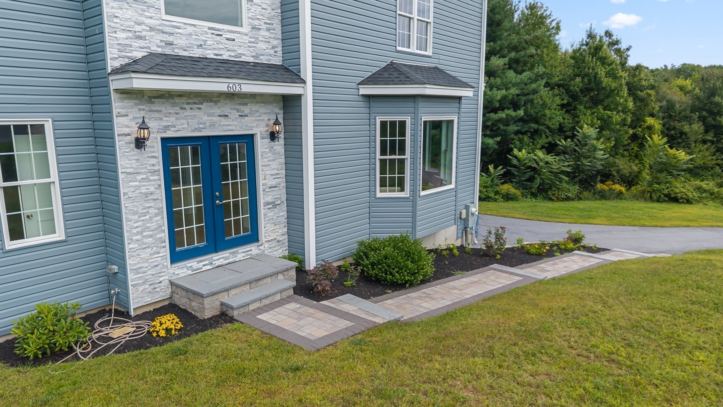 603 South Street Property Photo 11