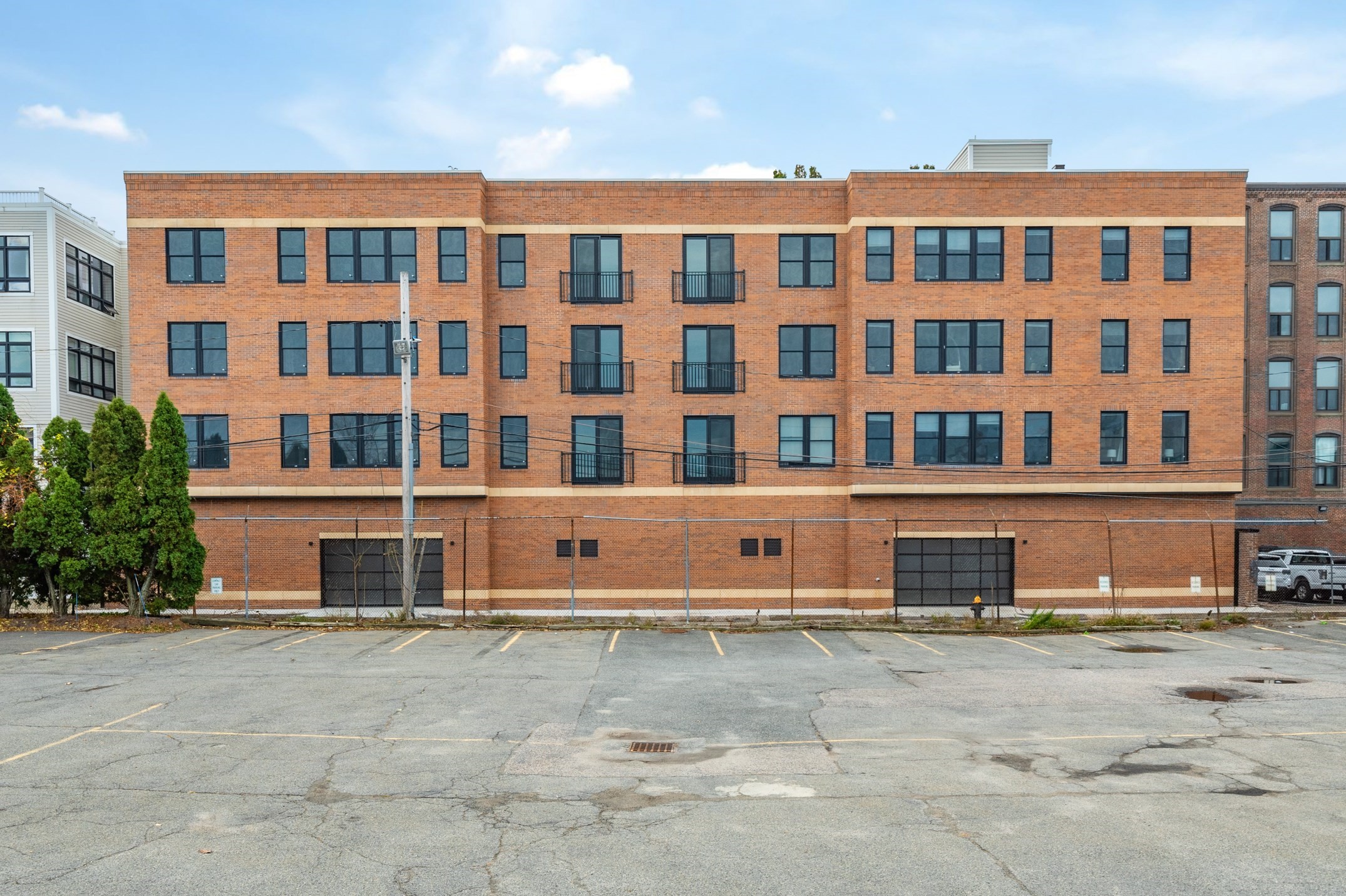 340 W 2nd St # P21 Property Photo 18