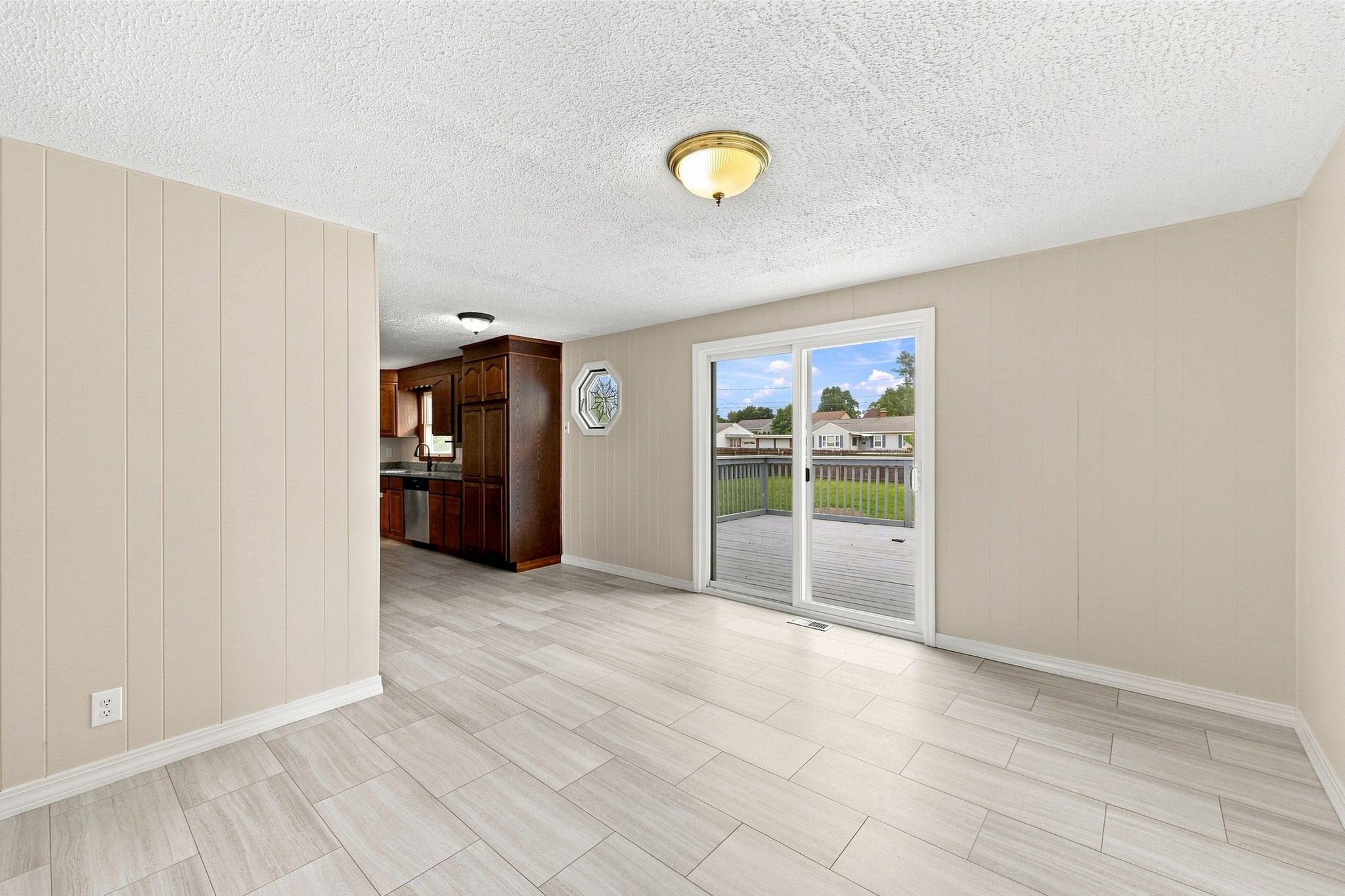76 Daley St Property Photo 20