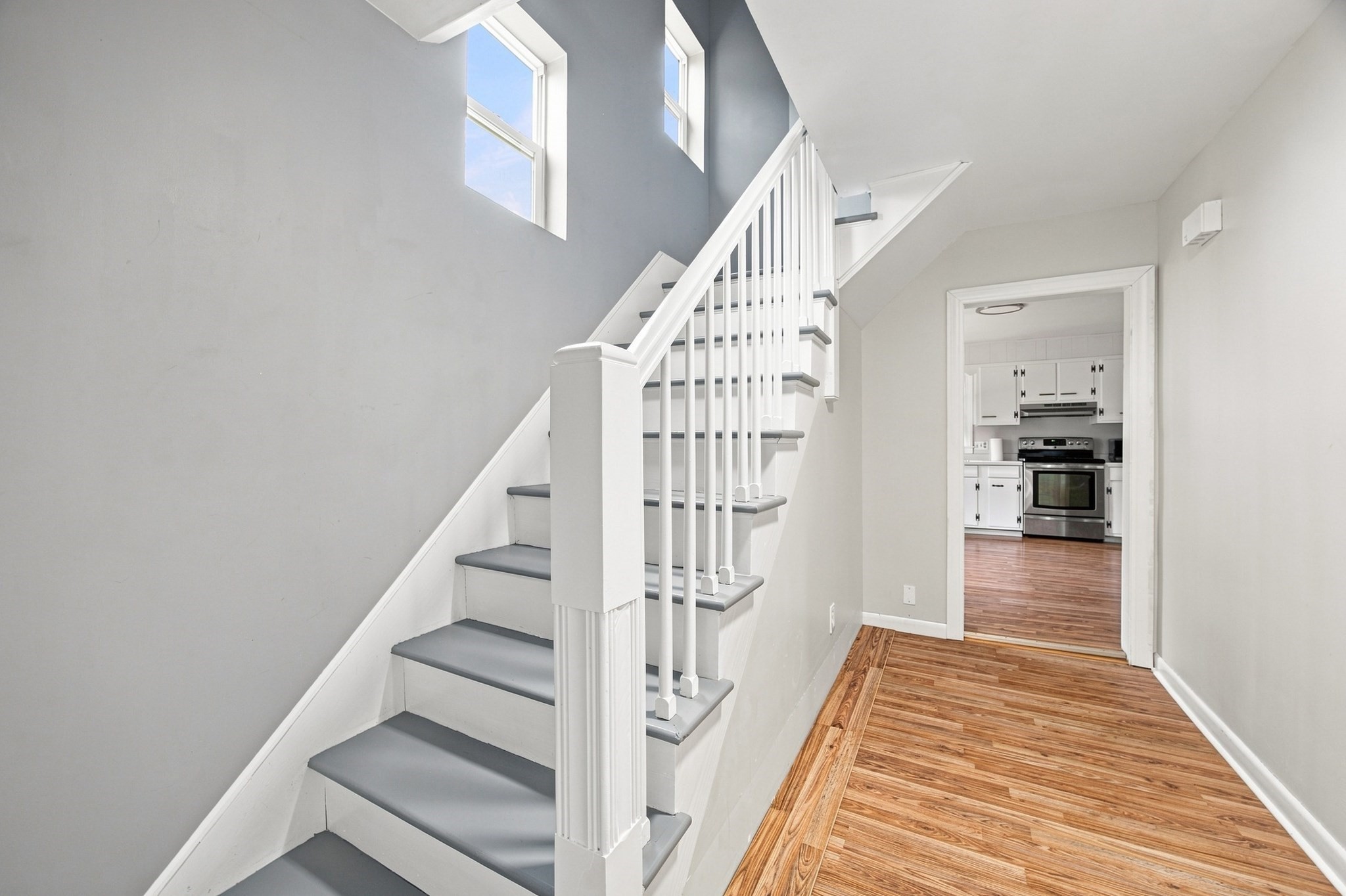 96 Granby Rd Property Photo 8