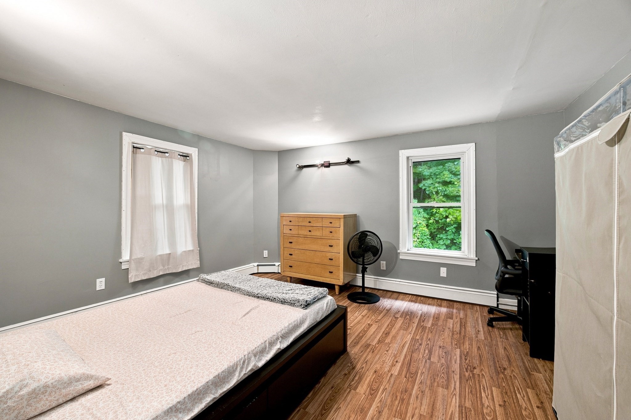 96 Granby Rd Property Photo 17