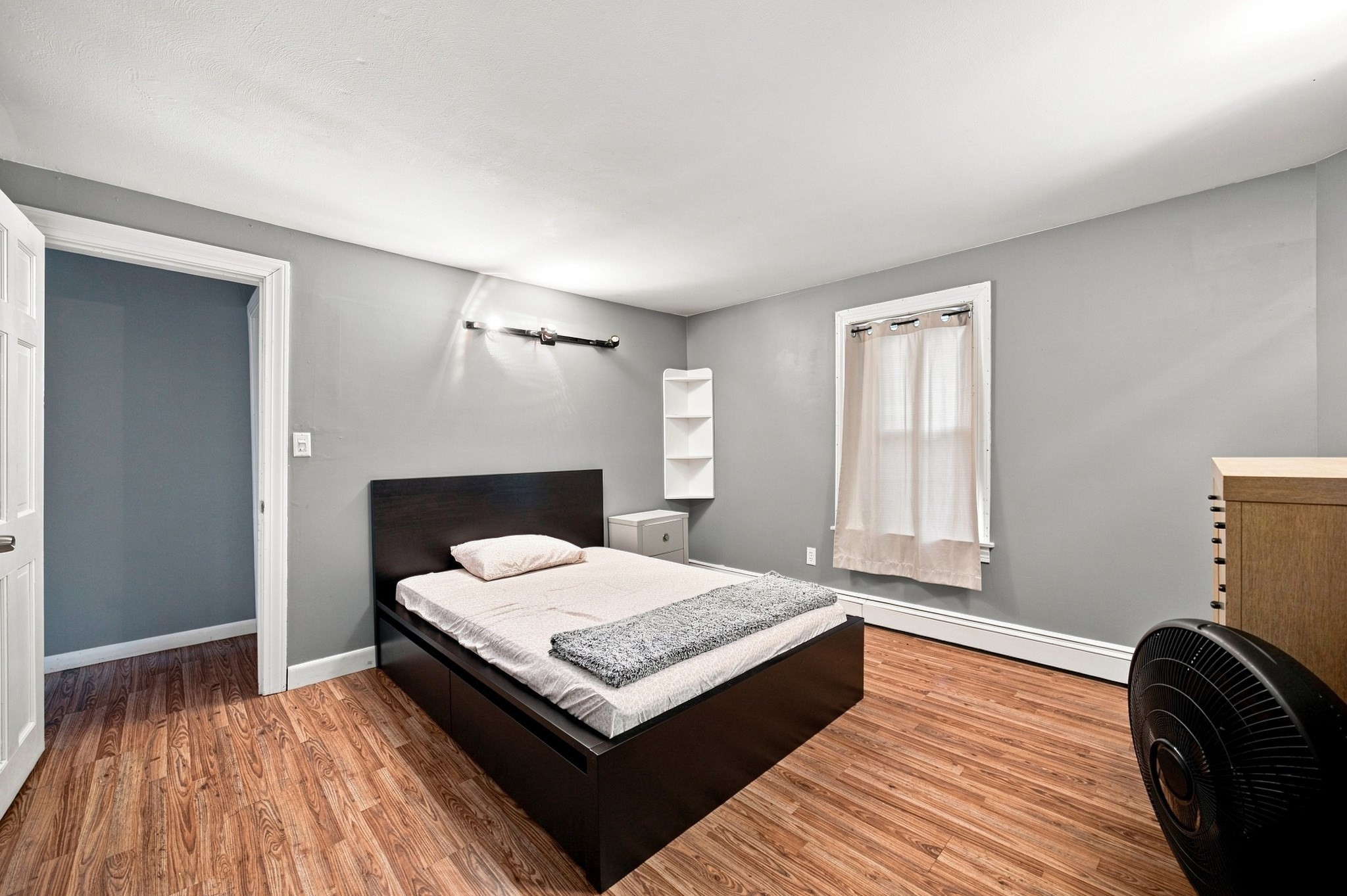 96 Granby Rd Property Photo 18