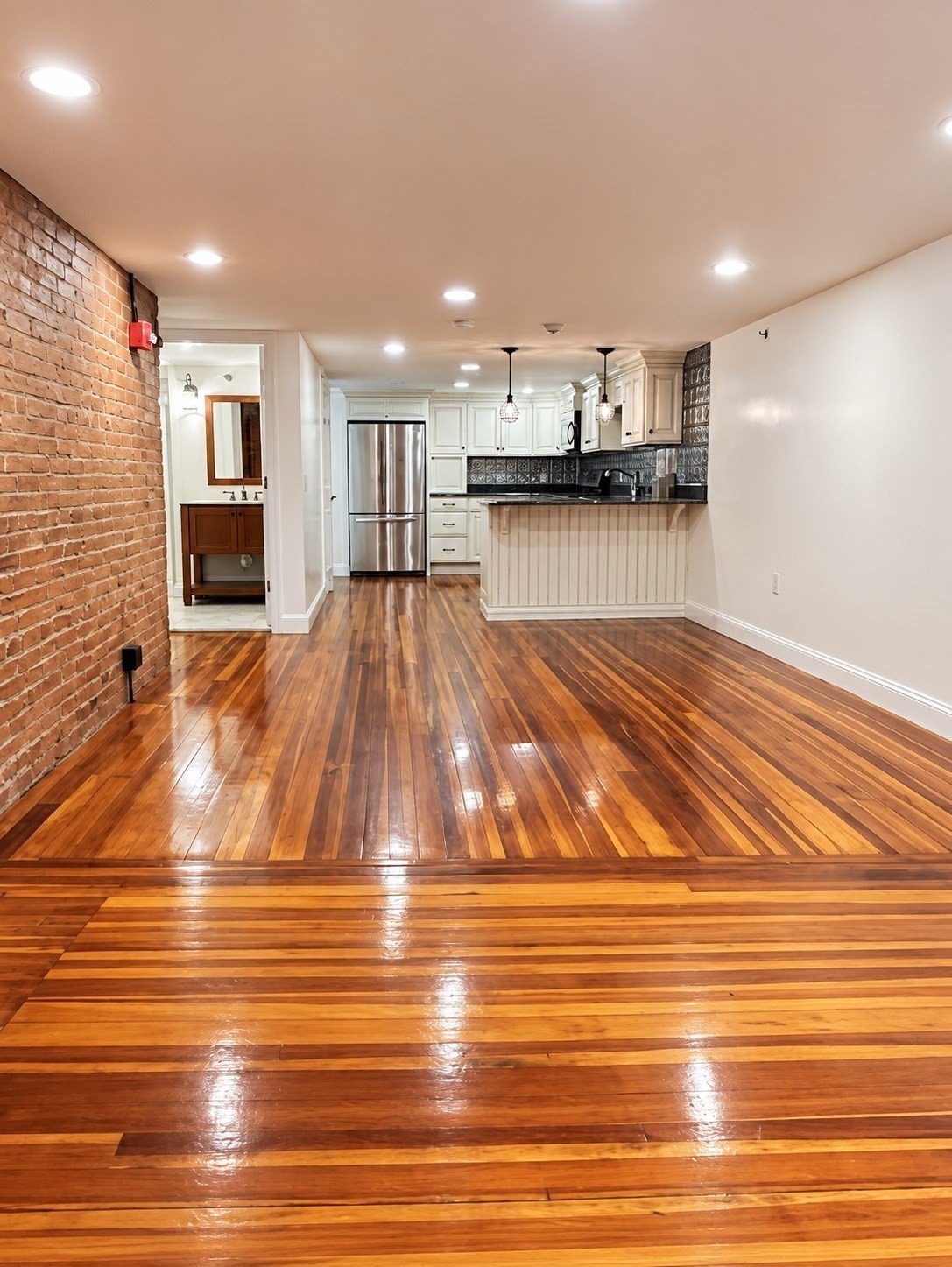 6a School St # 6a Property Photo 7
