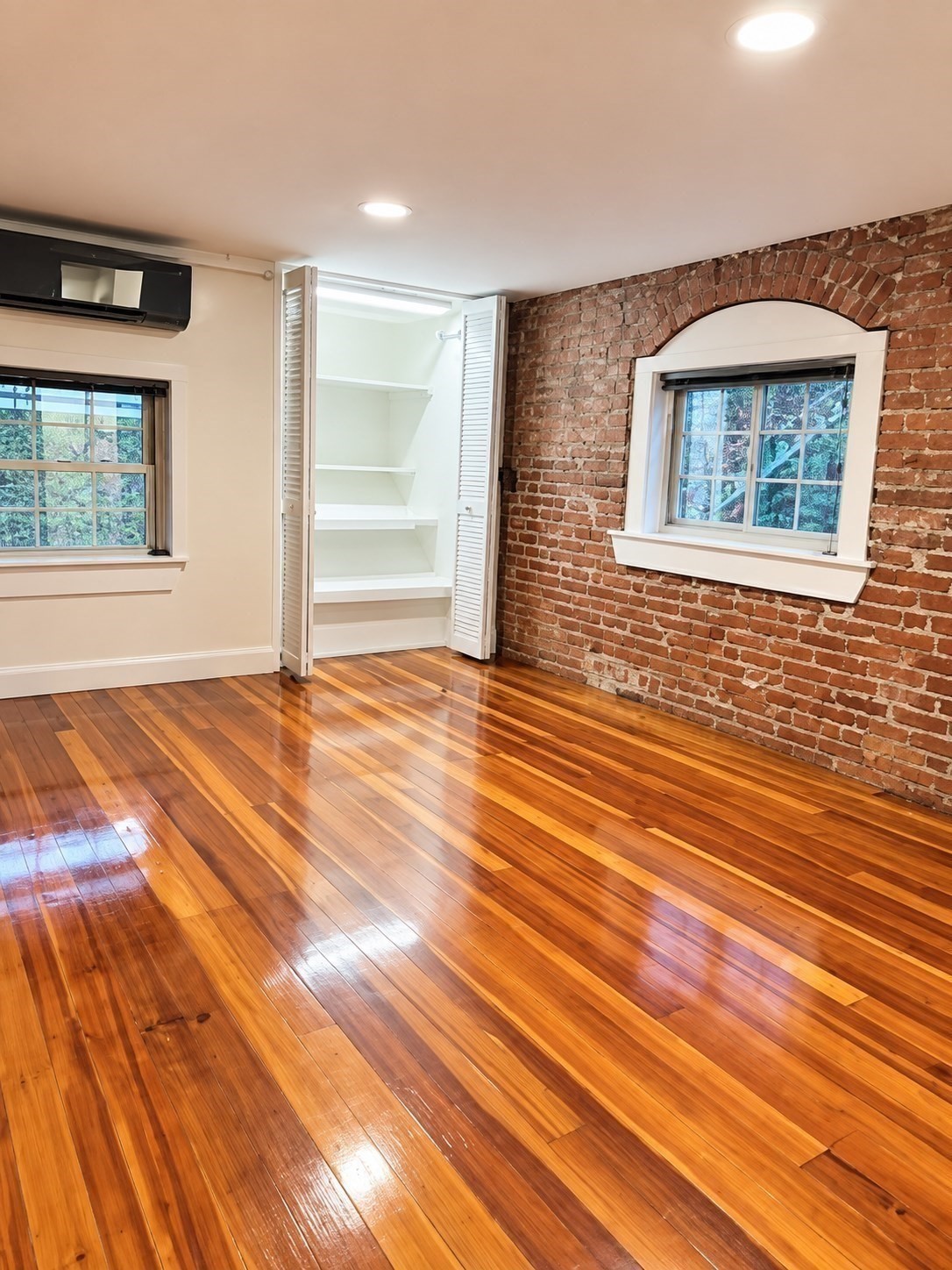 6a School St # 6a Property Photo 9