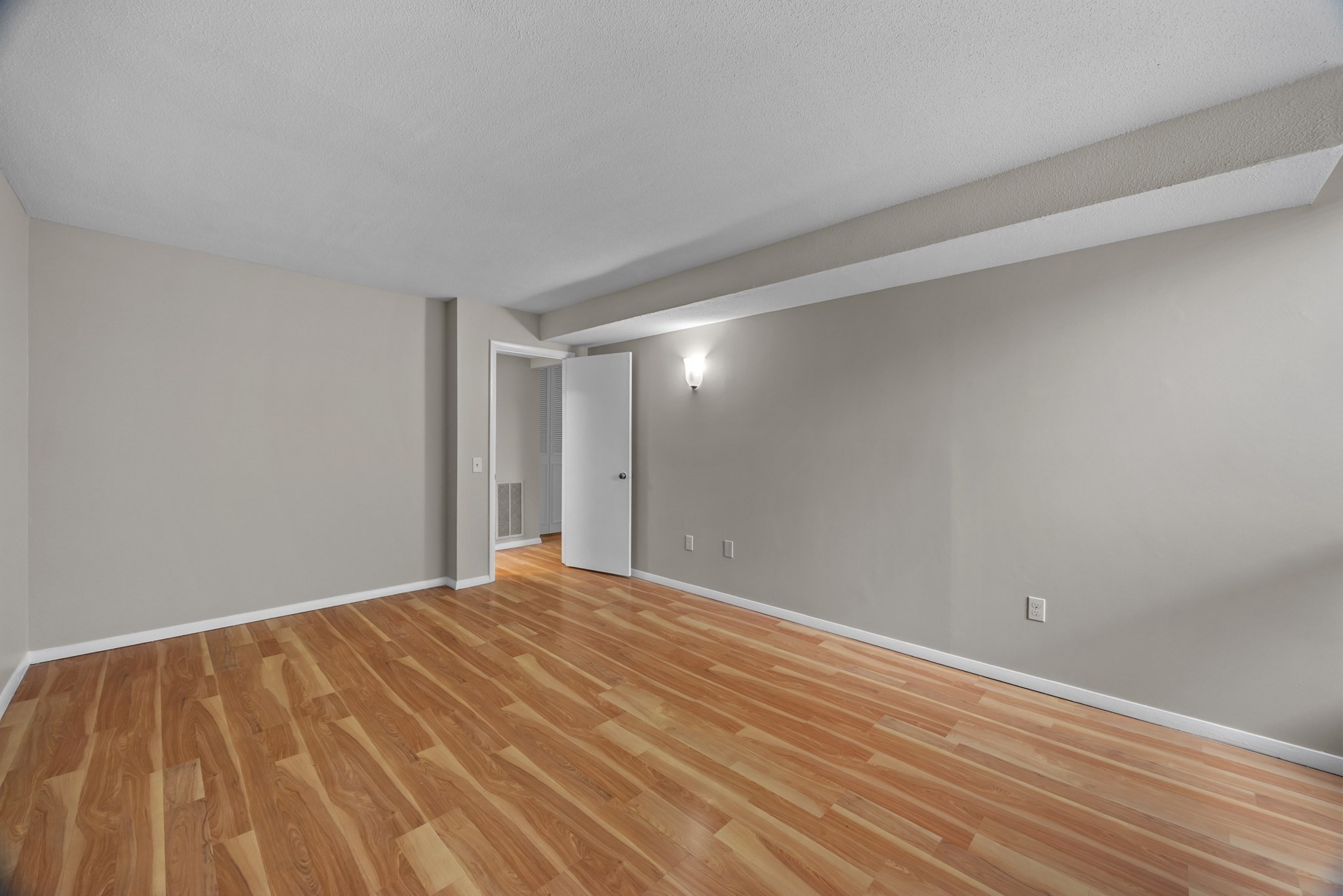 10 Shrewsbury Green Dr # I Property Photo 17