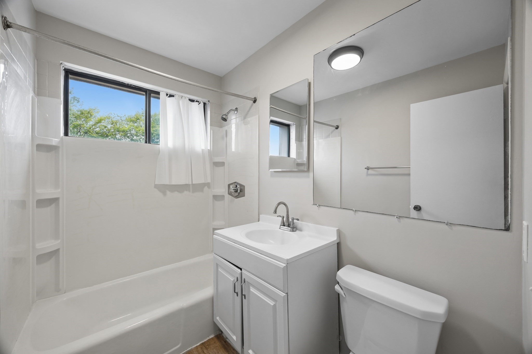 10 Shrewsbury Green Dr # I Property Photo 18