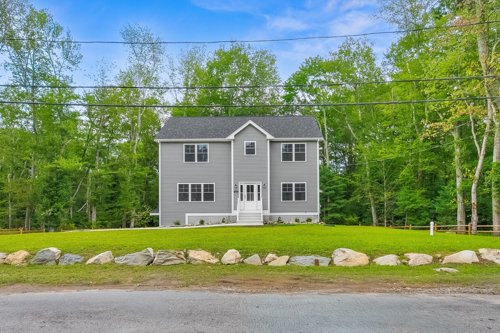 163 Hope St Property Photo 4