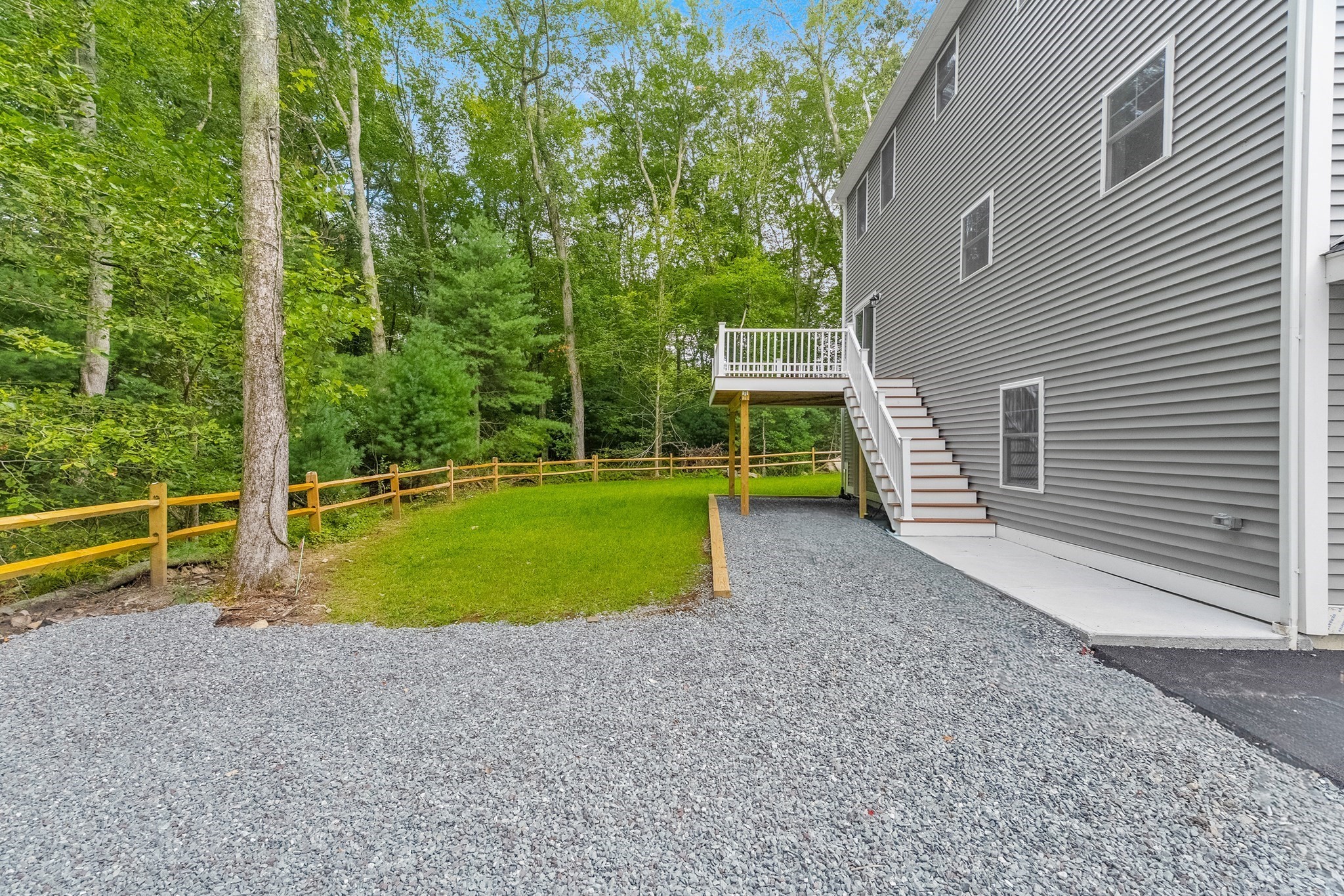 163 Hope St Property Photo 7