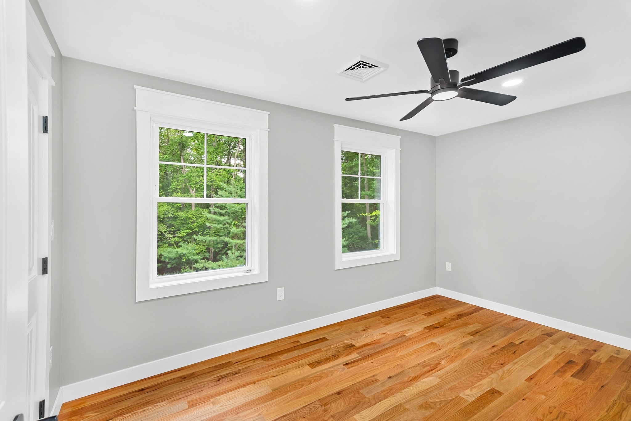 163 Hope St Property Photo 18