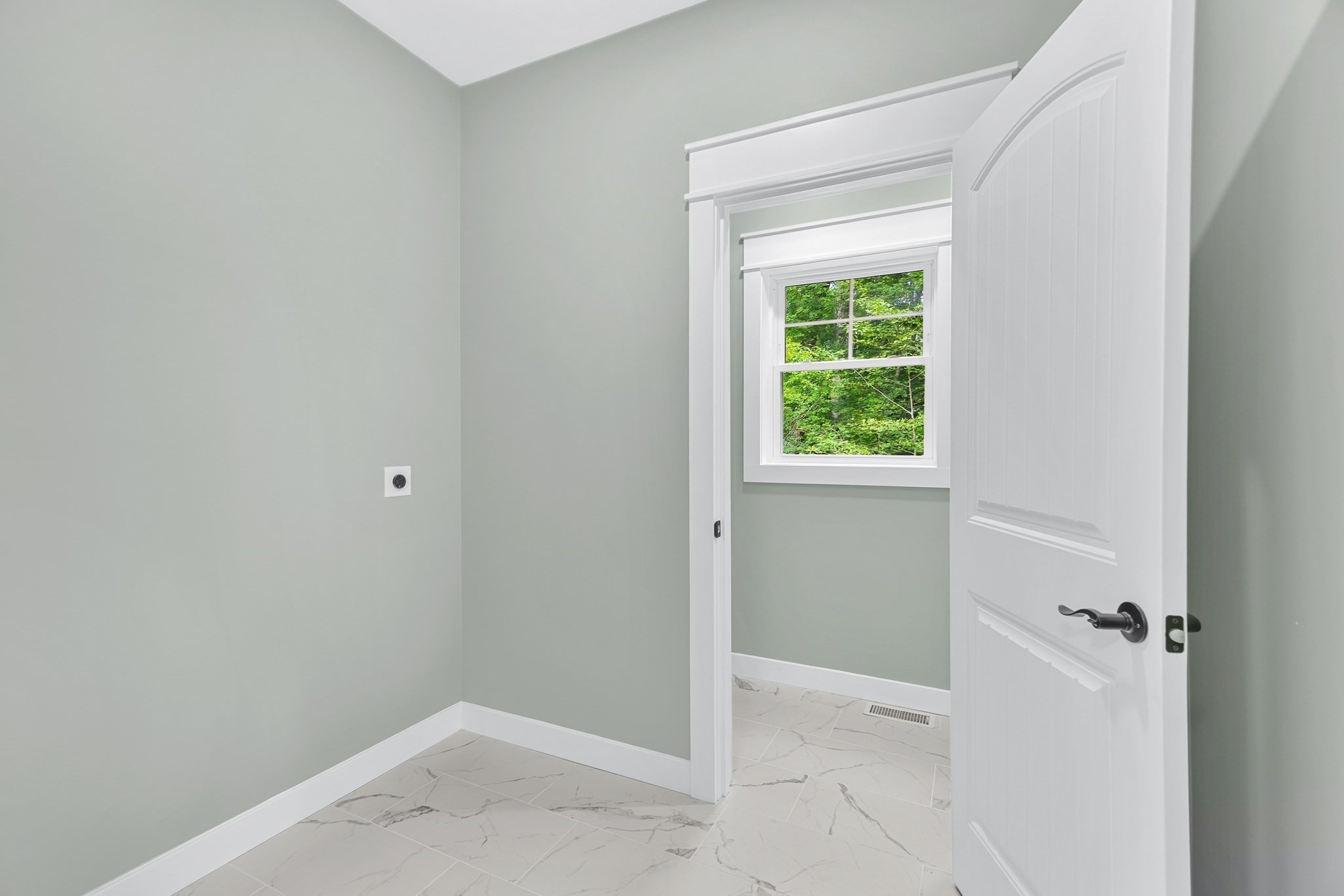 163 Hope St Property Photo 33