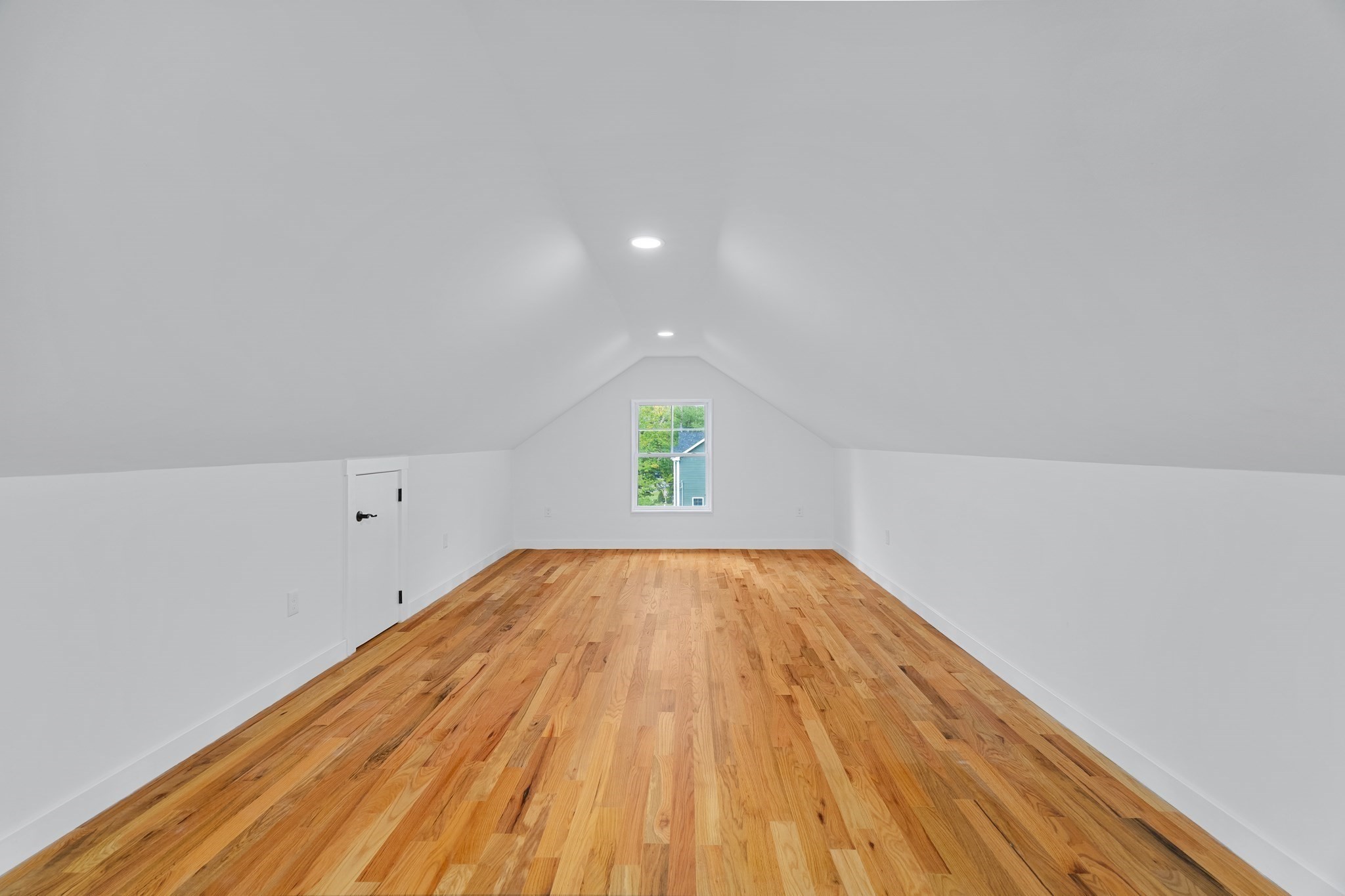 163 Hope St Property Photo 36