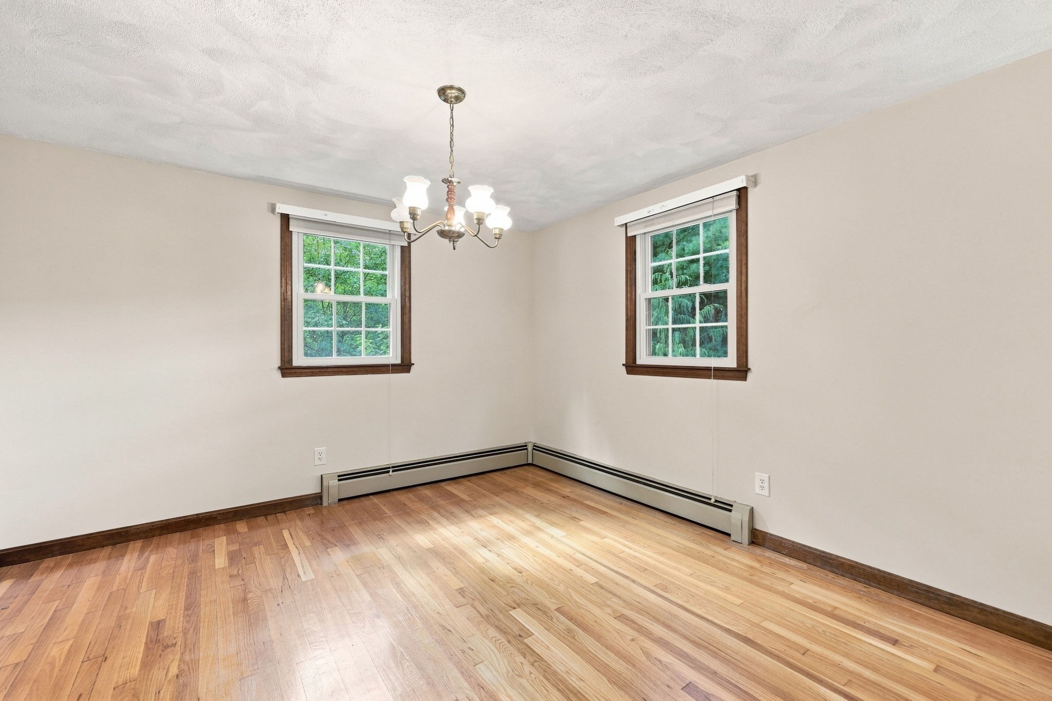 30 Ideal Ave Property Photo 9