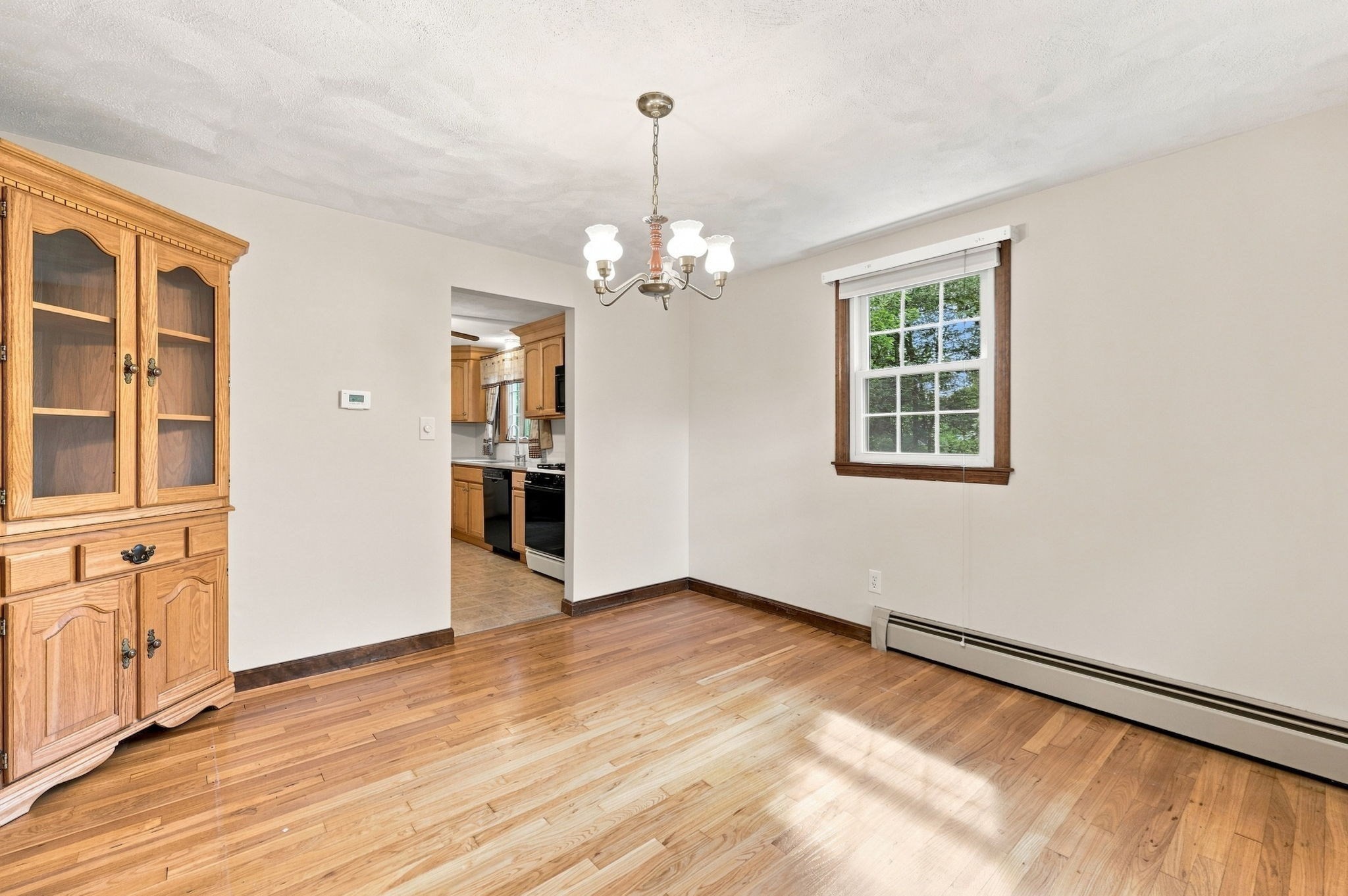 30 Ideal Ave Property Photo 10
