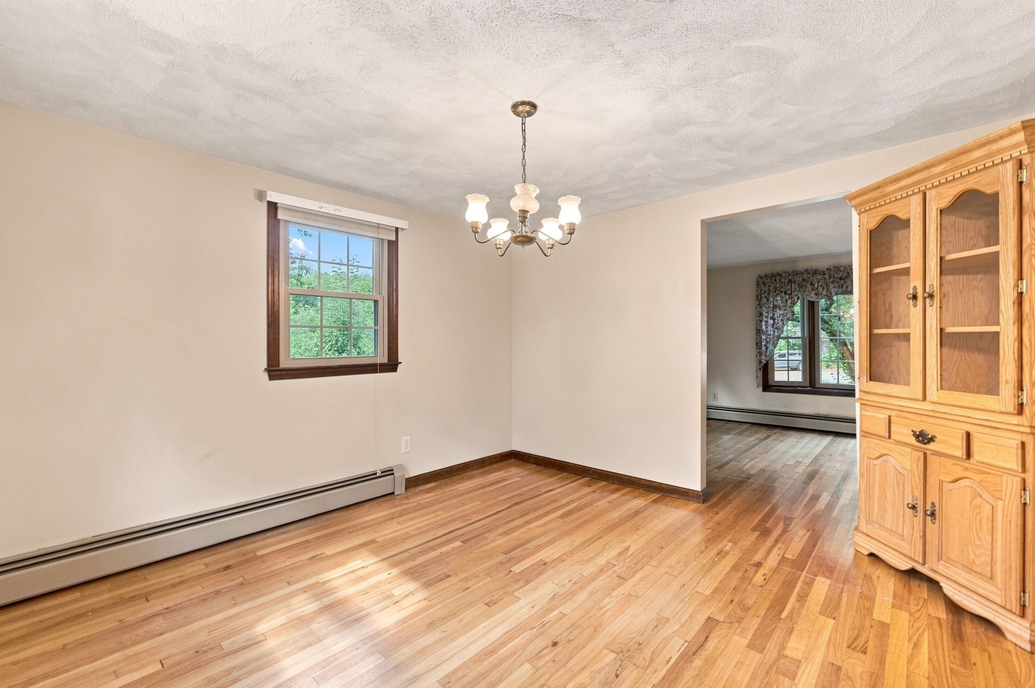 30 Ideal Ave Property Photo 11