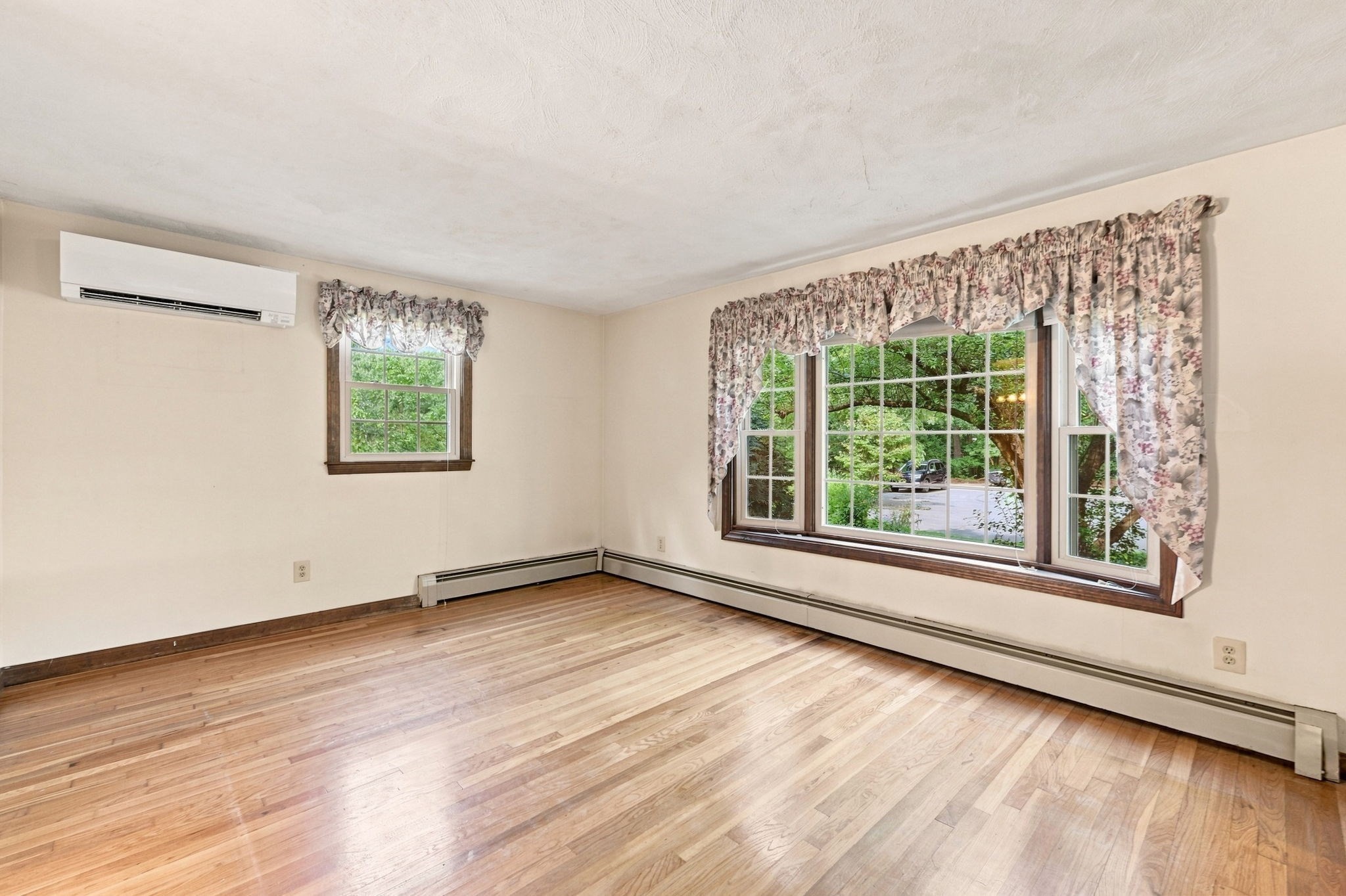 30 Ideal Ave Property Photo 12