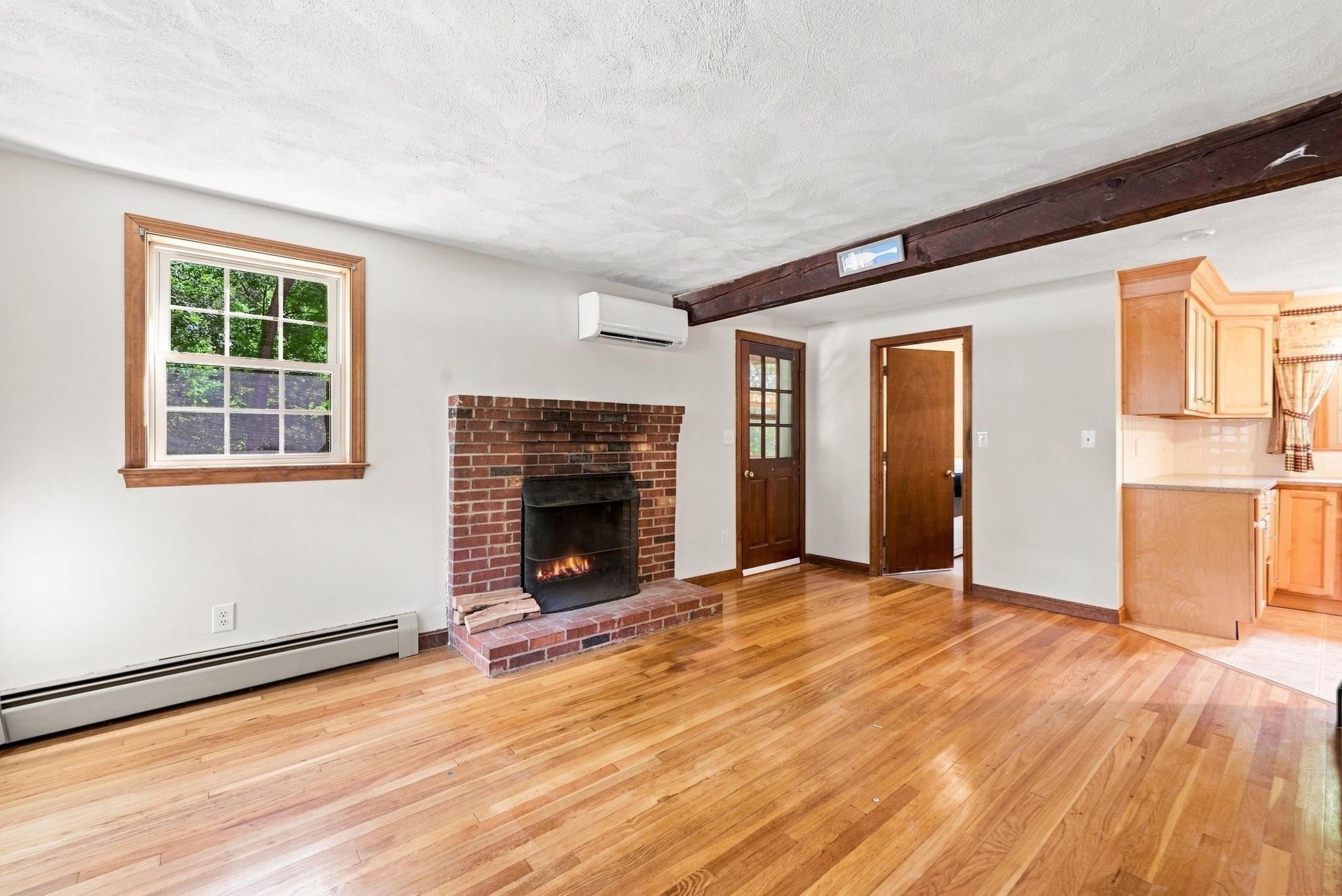 30 Ideal Ave Property Photo 17