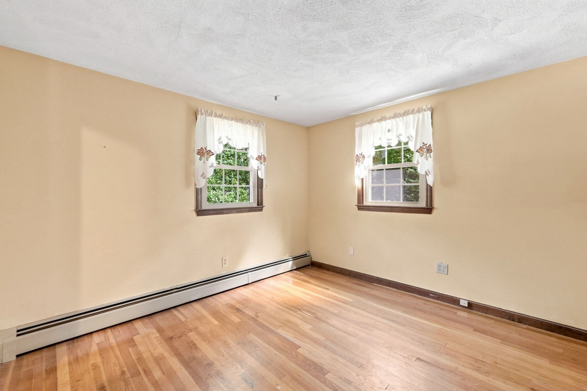30 Ideal Ave Property Photo 27