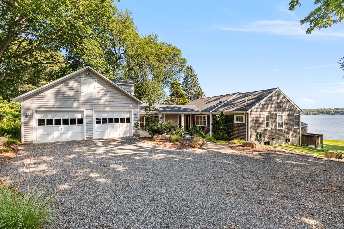1380h Drift Road Property Photo 4