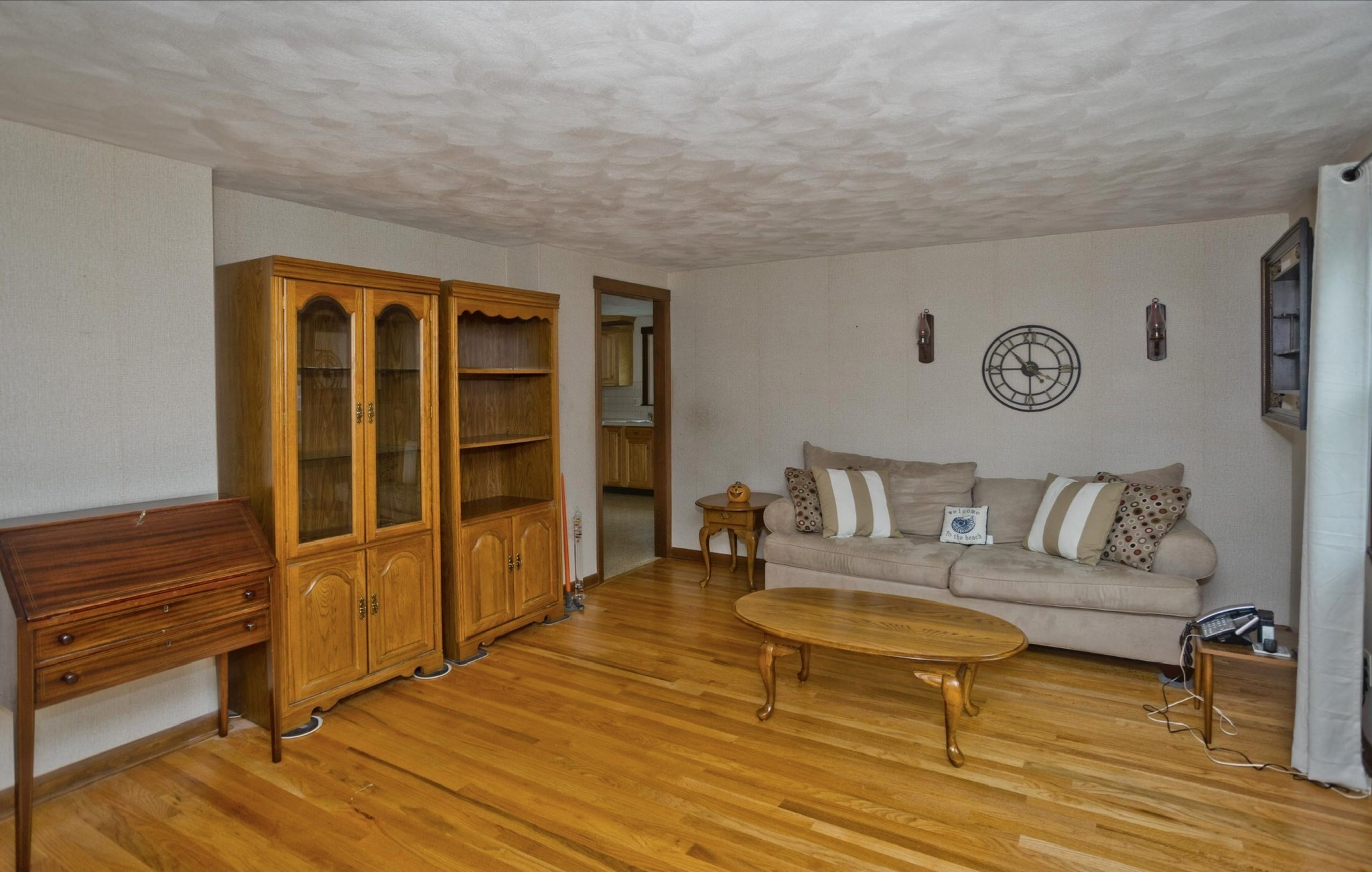 539 Dutchess St Property Photo 13