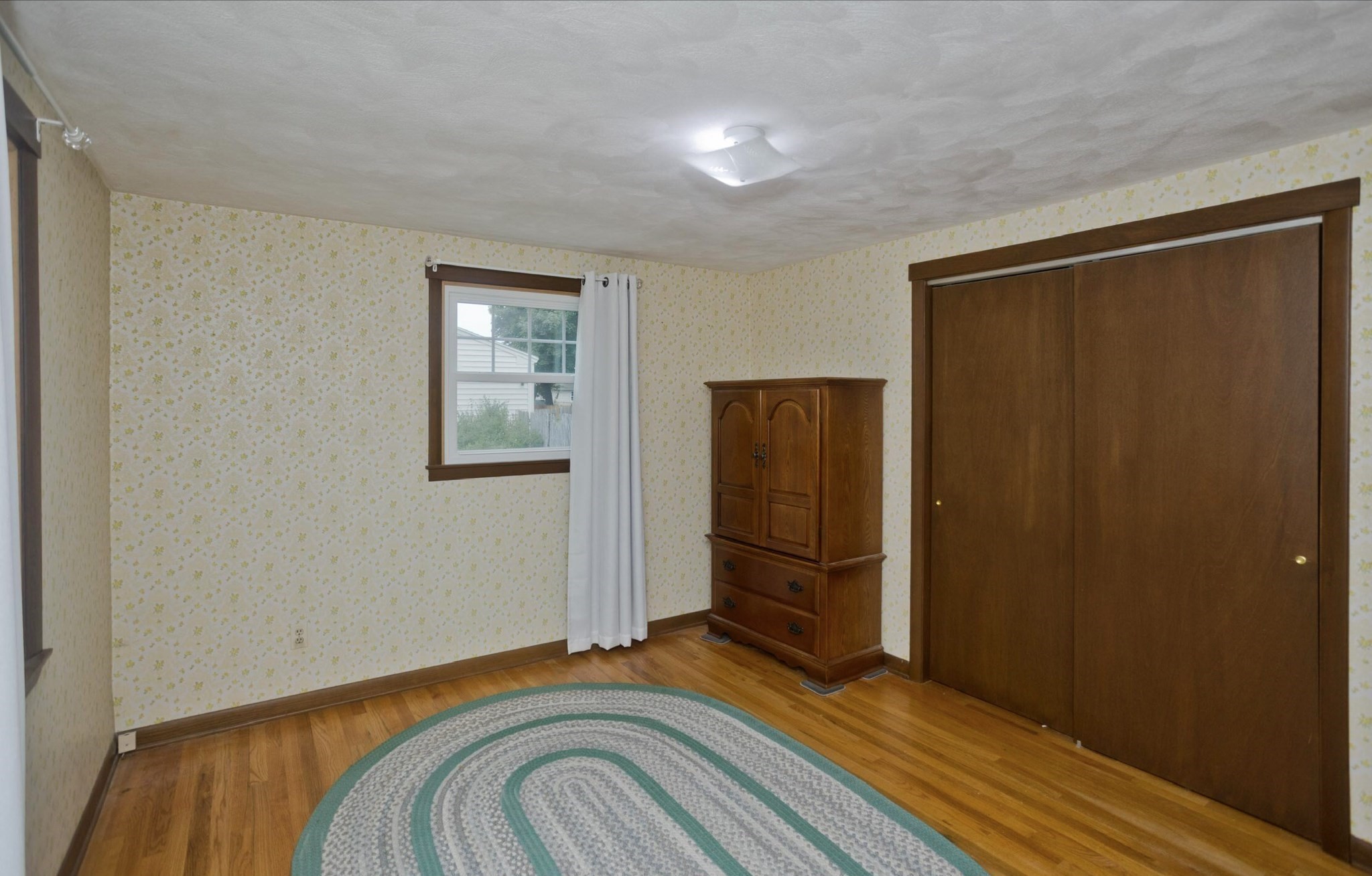 539 Dutchess St Property Photo 15