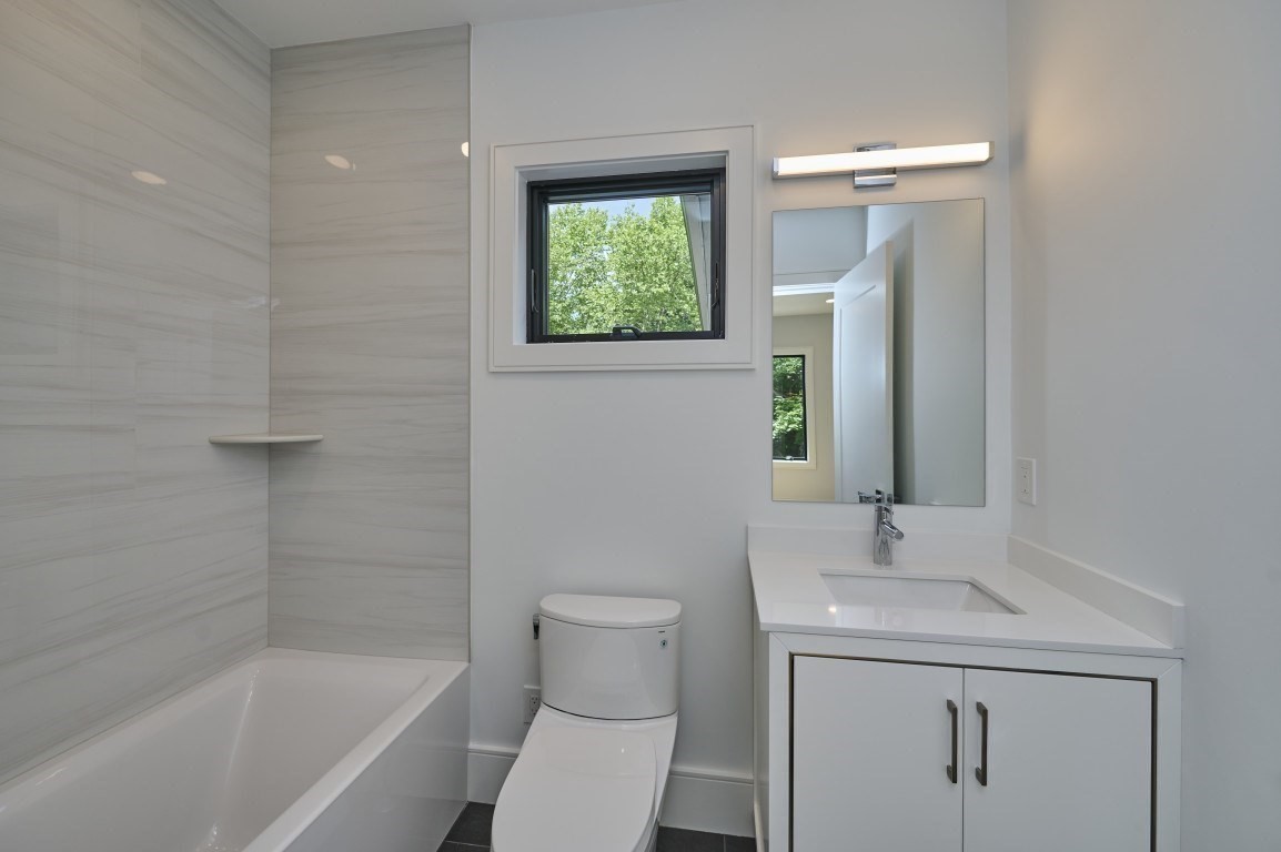 125 Fuller # 125 Property Photo 25