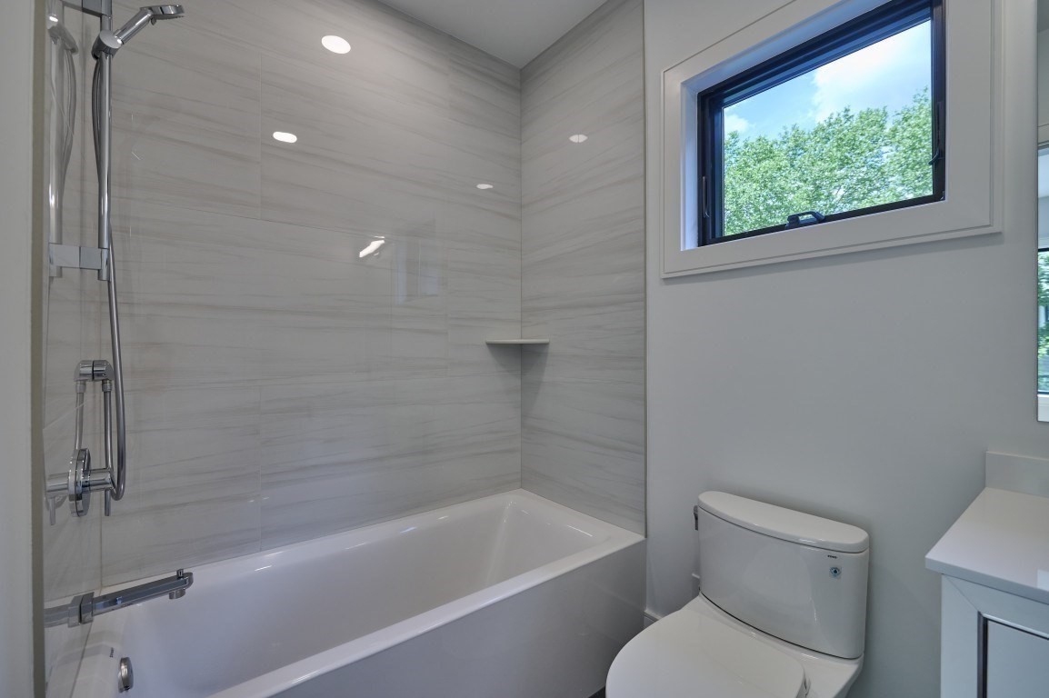 125 Fuller # 125 Property Photo 26