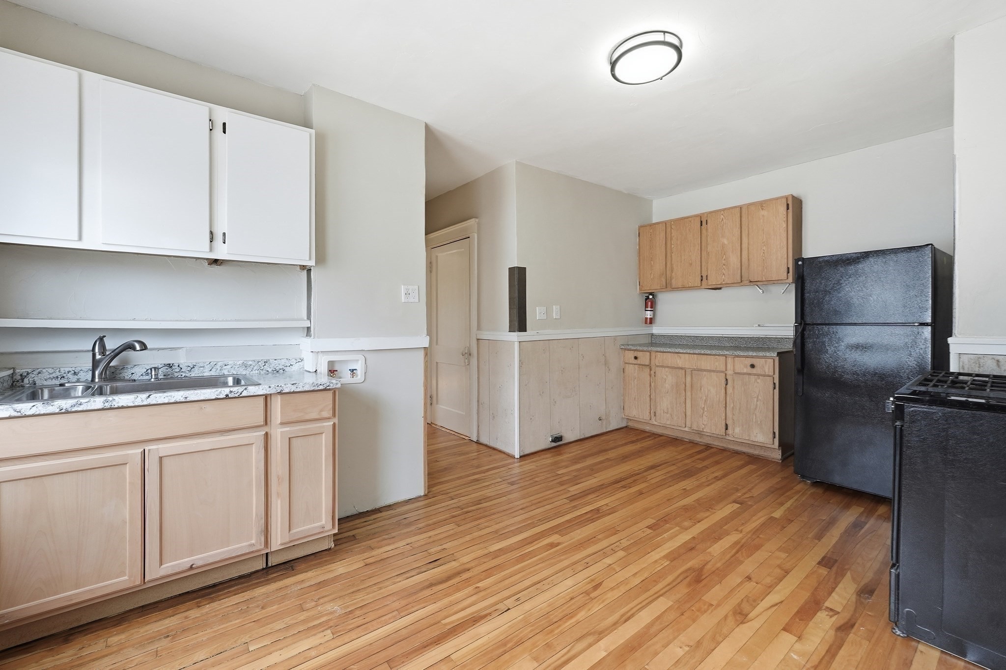 17 Fairbanks St Property Photo 8