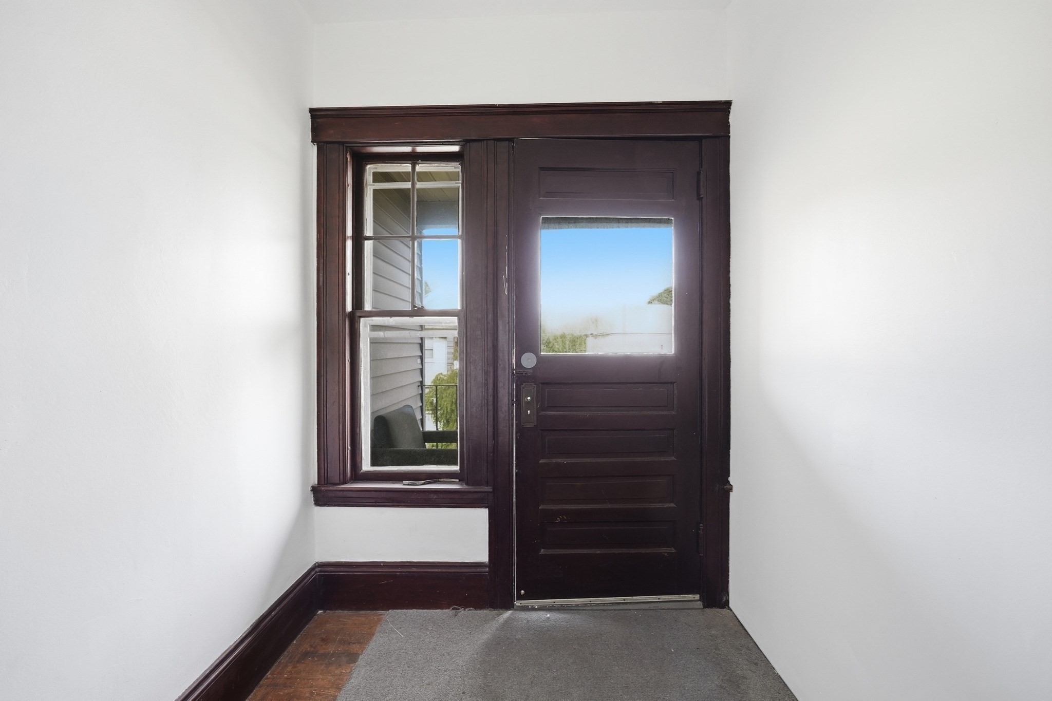 17 Fairbanks St Property Photo 15