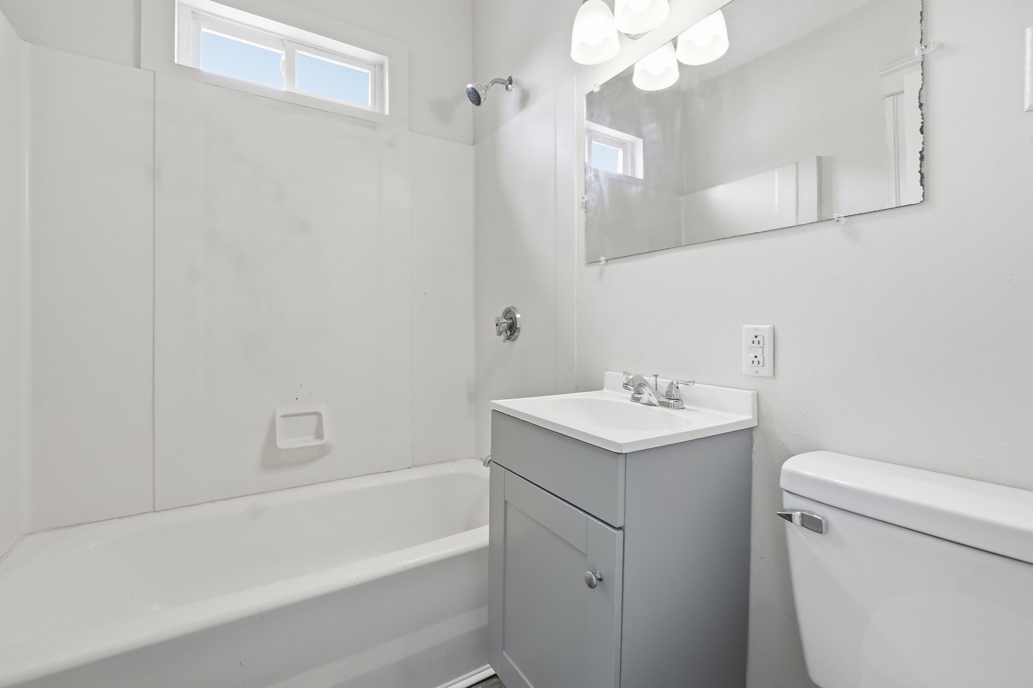17 Fairbanks St Property Photo 30