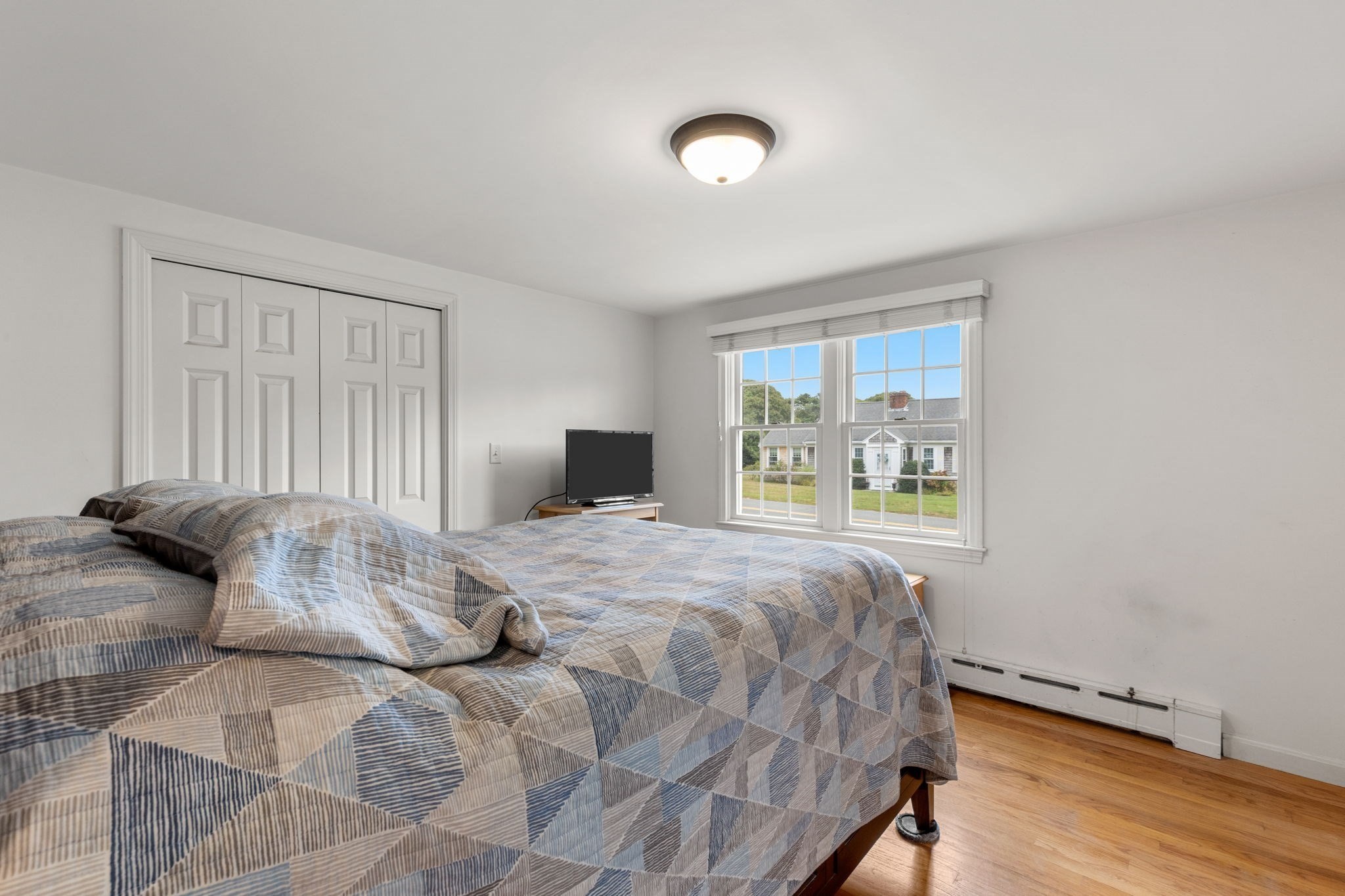 122 Forest Beach Rd Property Photo 16