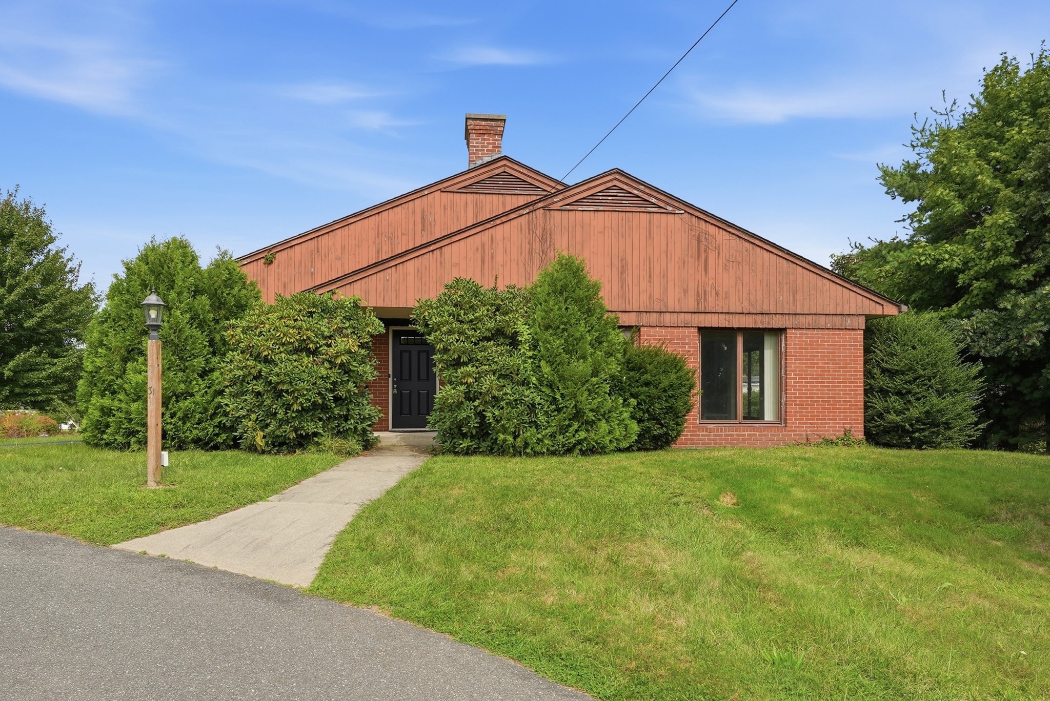 31 Woodcrest Road Property Photo 1