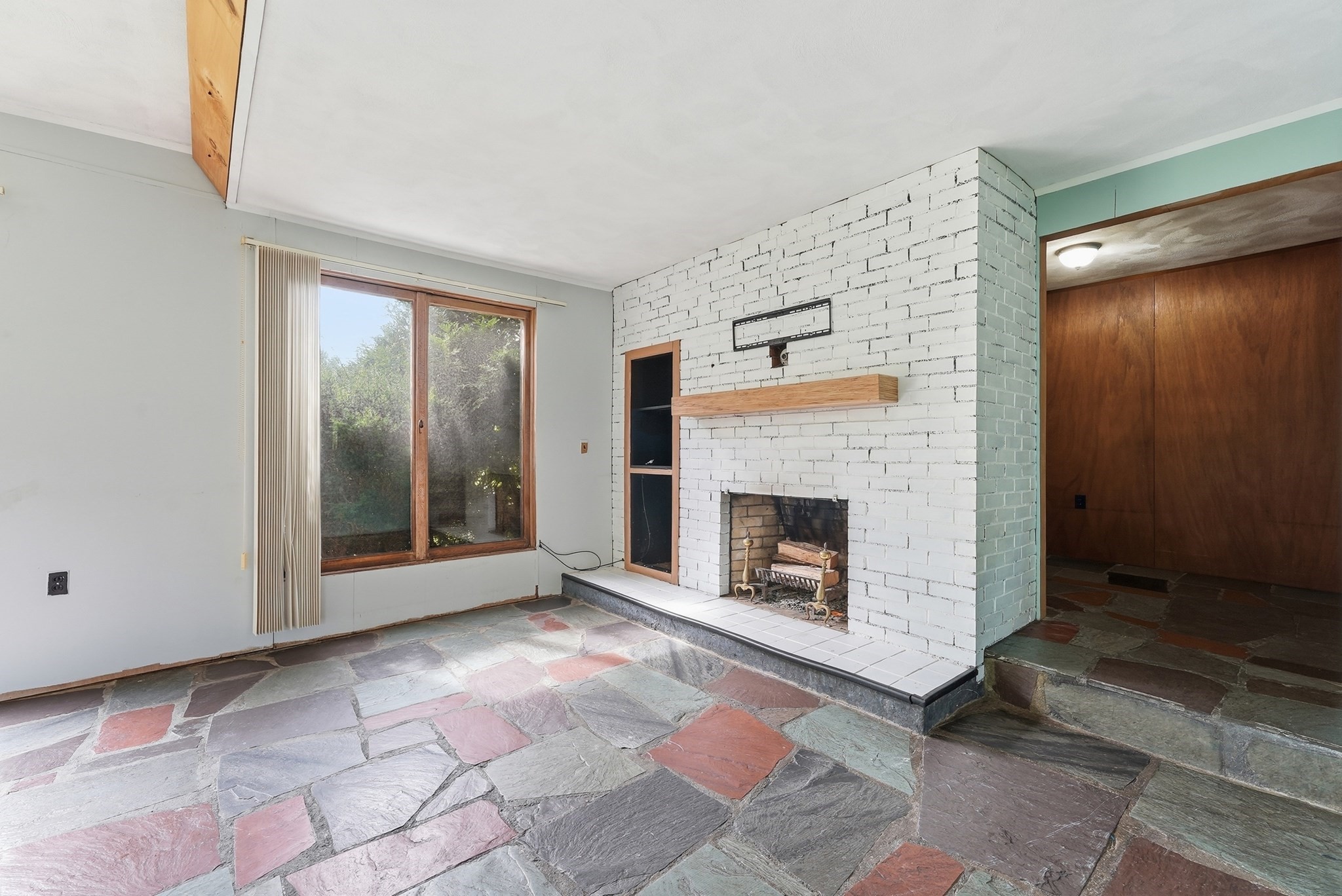 31 Woodcrest Road Property Photo 12