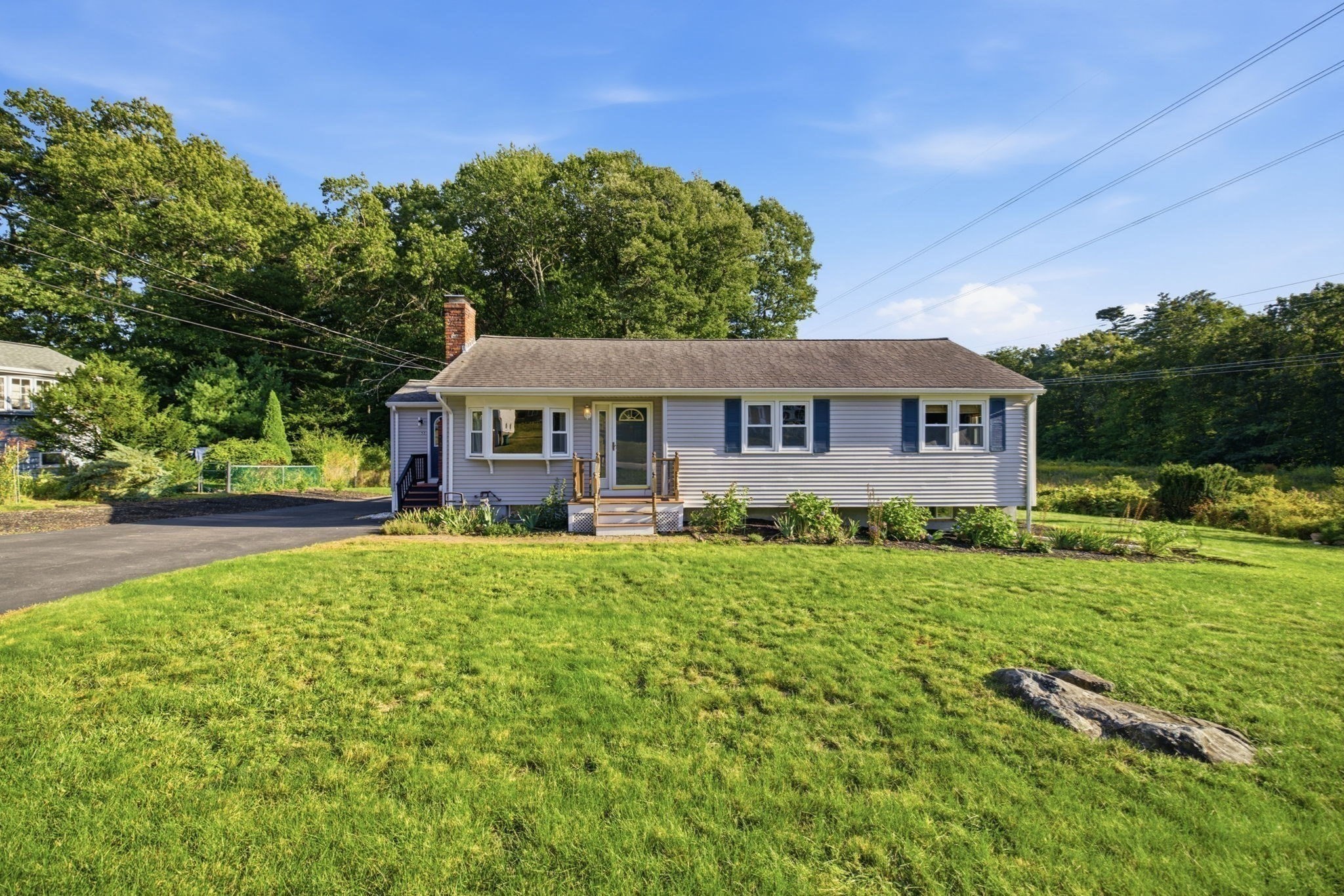 53 Skilton Lane Property Photo 1