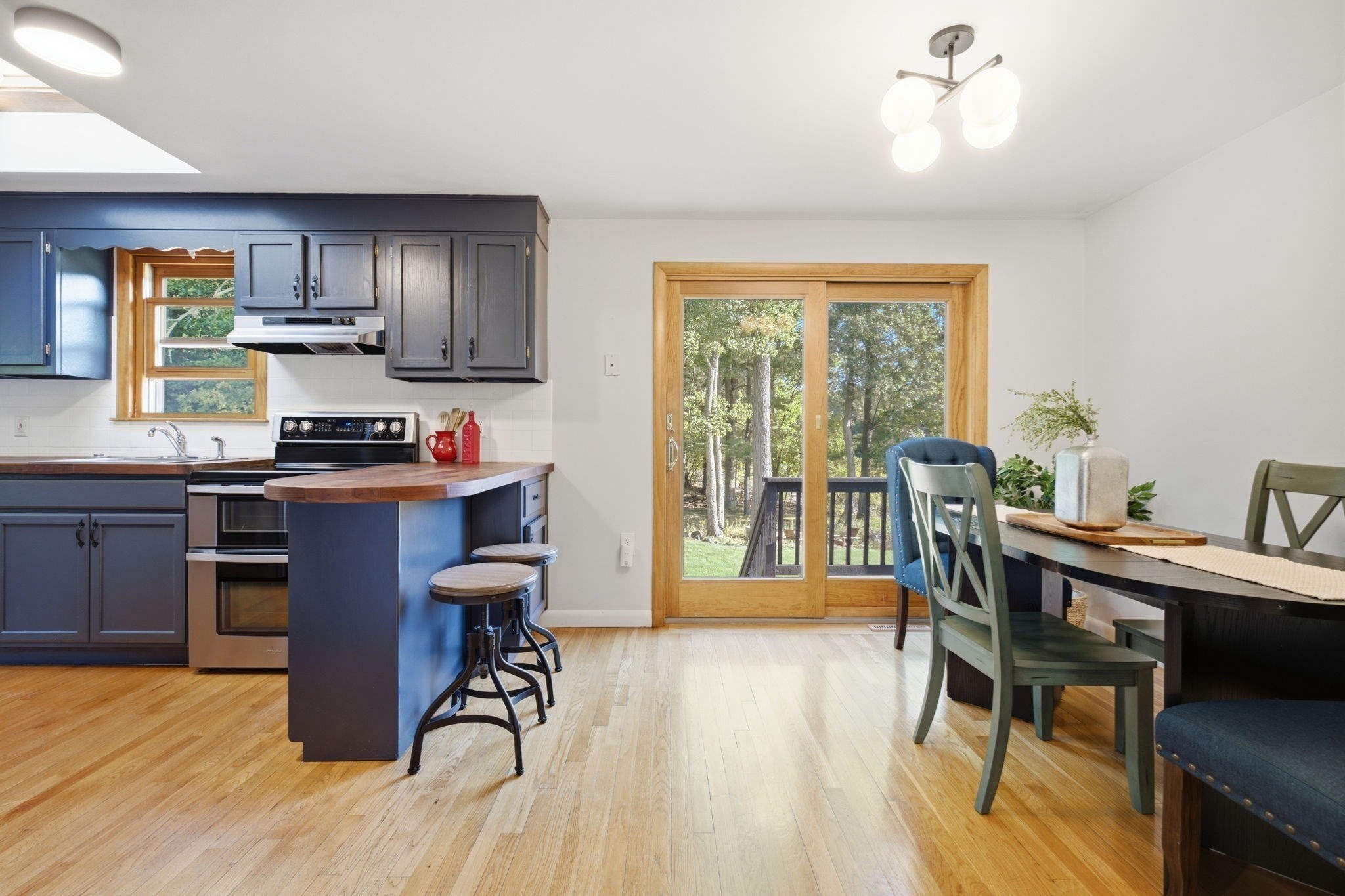53 Skilton Lane Property Photo 4