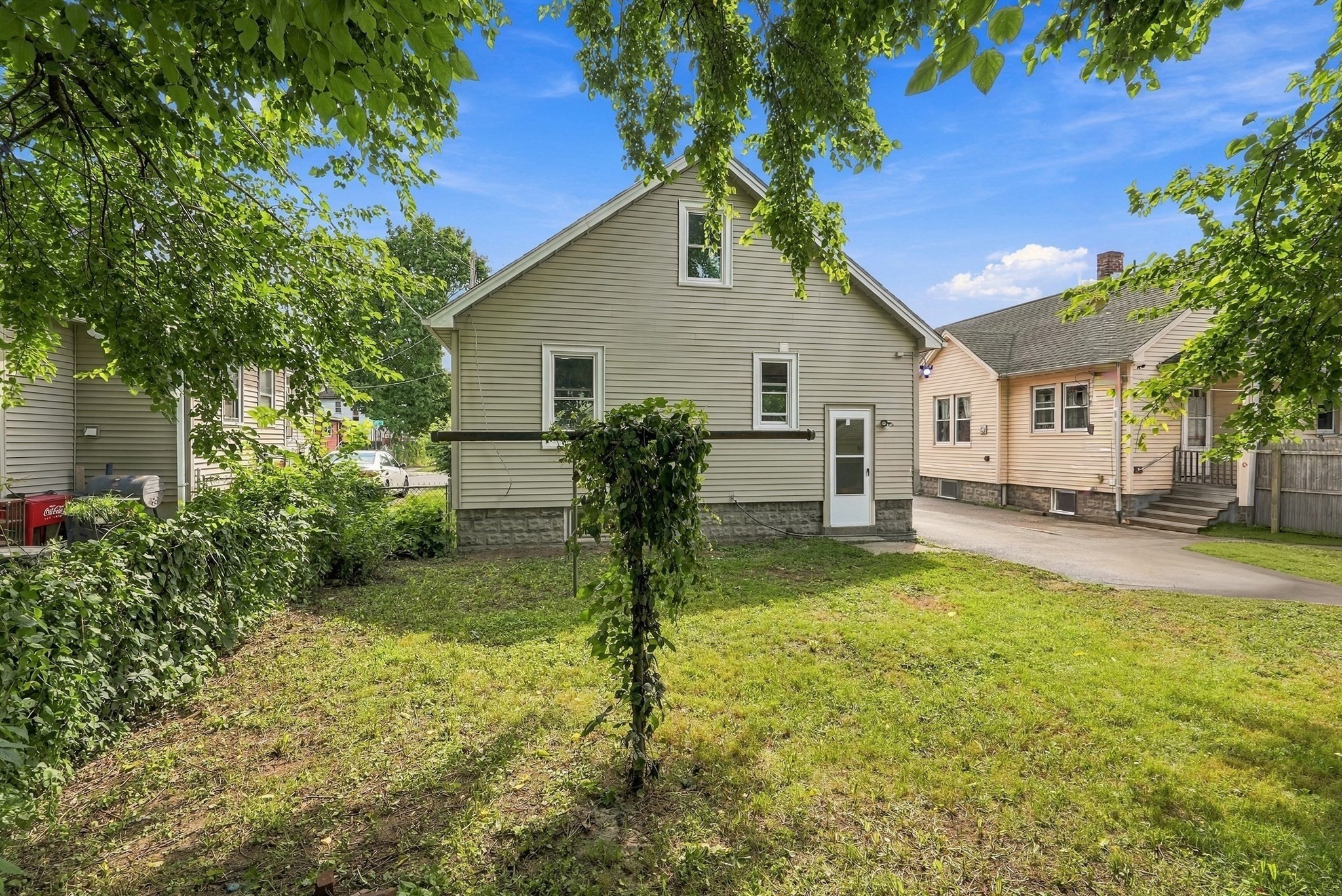 128 Wilber St Property Photo 26