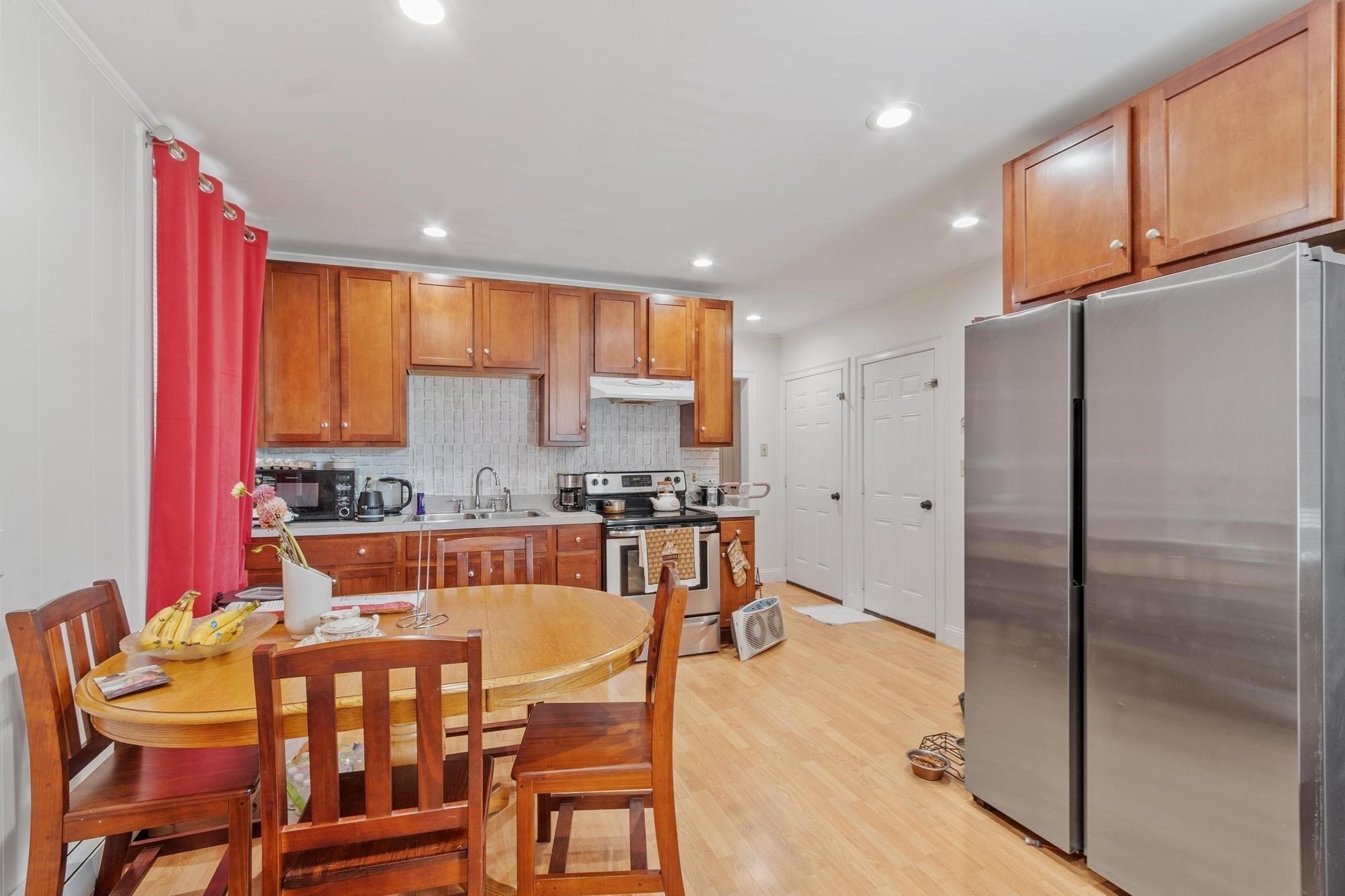 448 High Street Property Photo 14