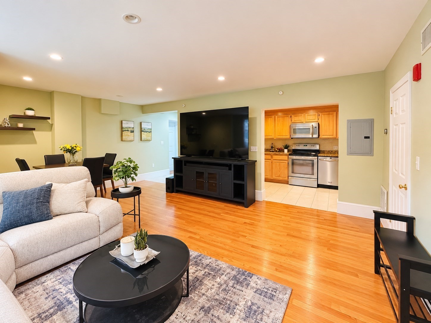 1742 Beacon St # 2 Property Photo 4