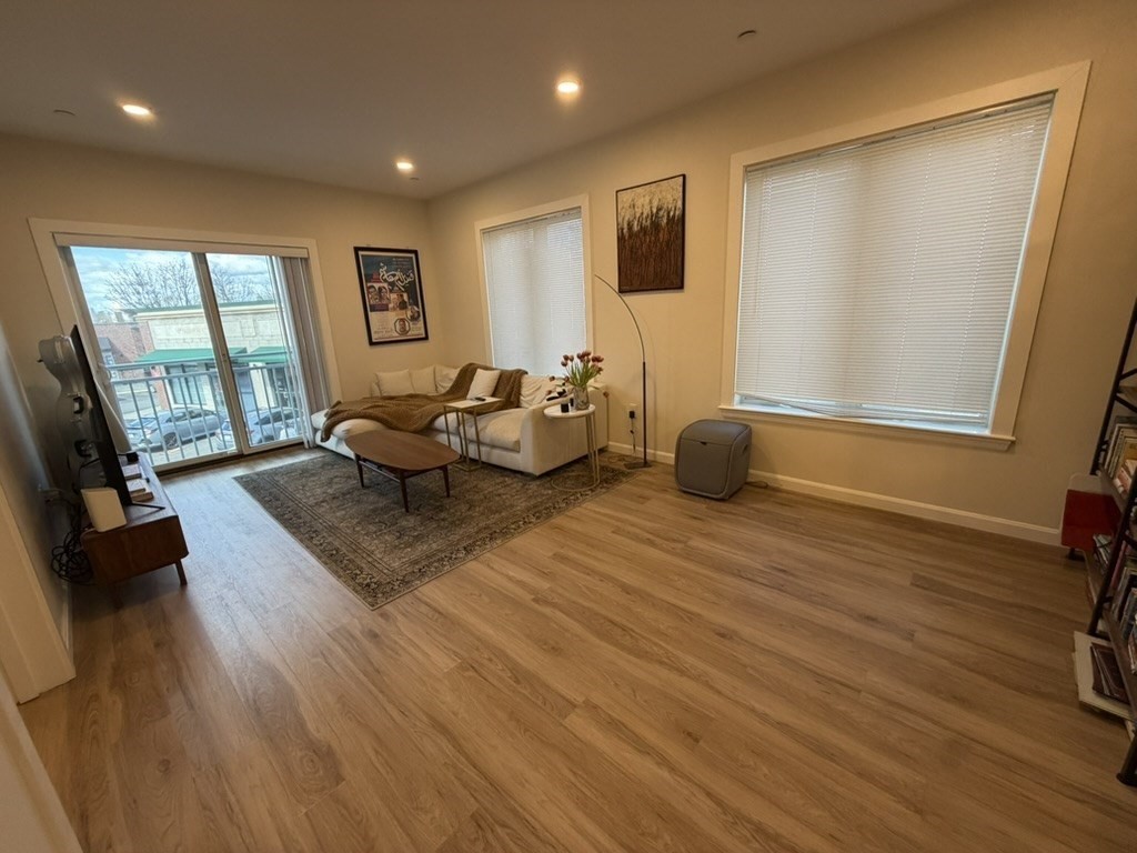 458 Washington St # 103 Property Photo 3