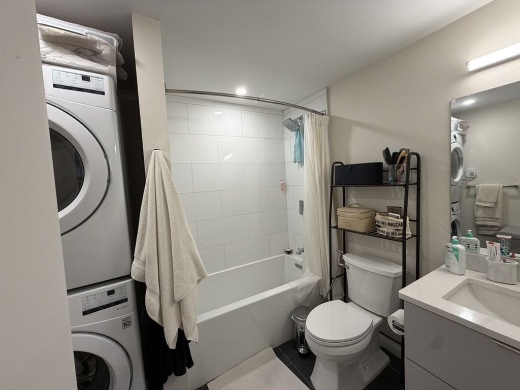 458 Washington St # 103 Property Photo 6