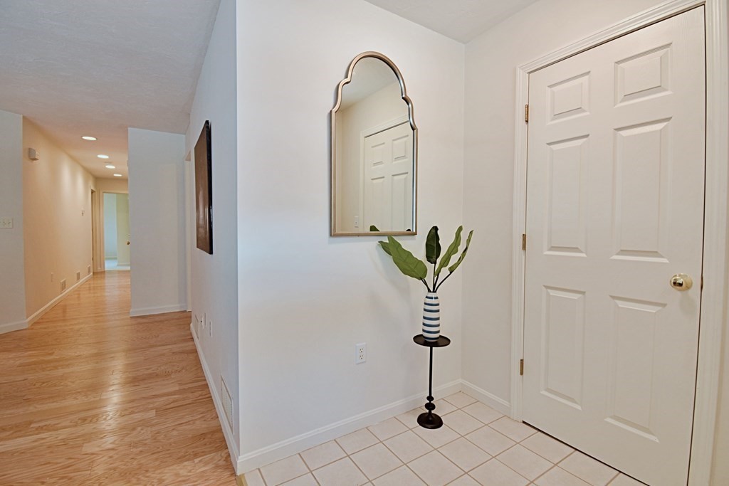 19 Ptarmigan Dr # 19 Property Photo 4