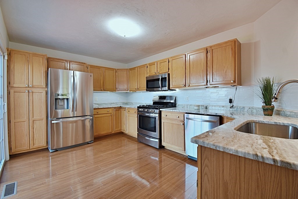 19 Ptarmigan Dr # 19 Property Photo 13