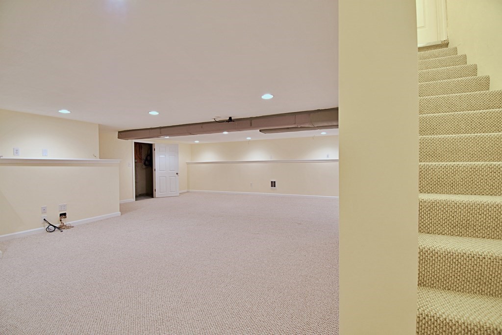 19 Ptarmigan Dr # 19 Property Photo 33