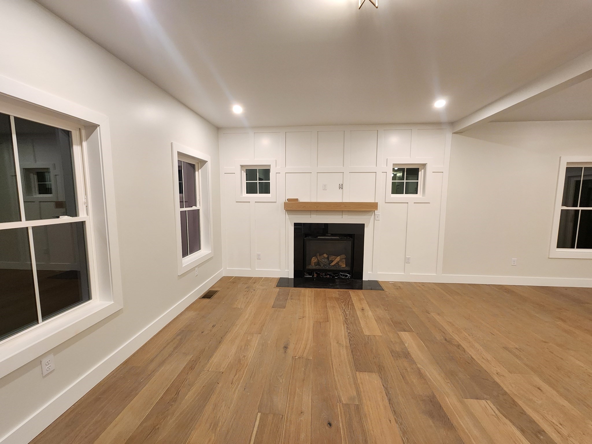 246 Winchendon Rd Property Photo 5