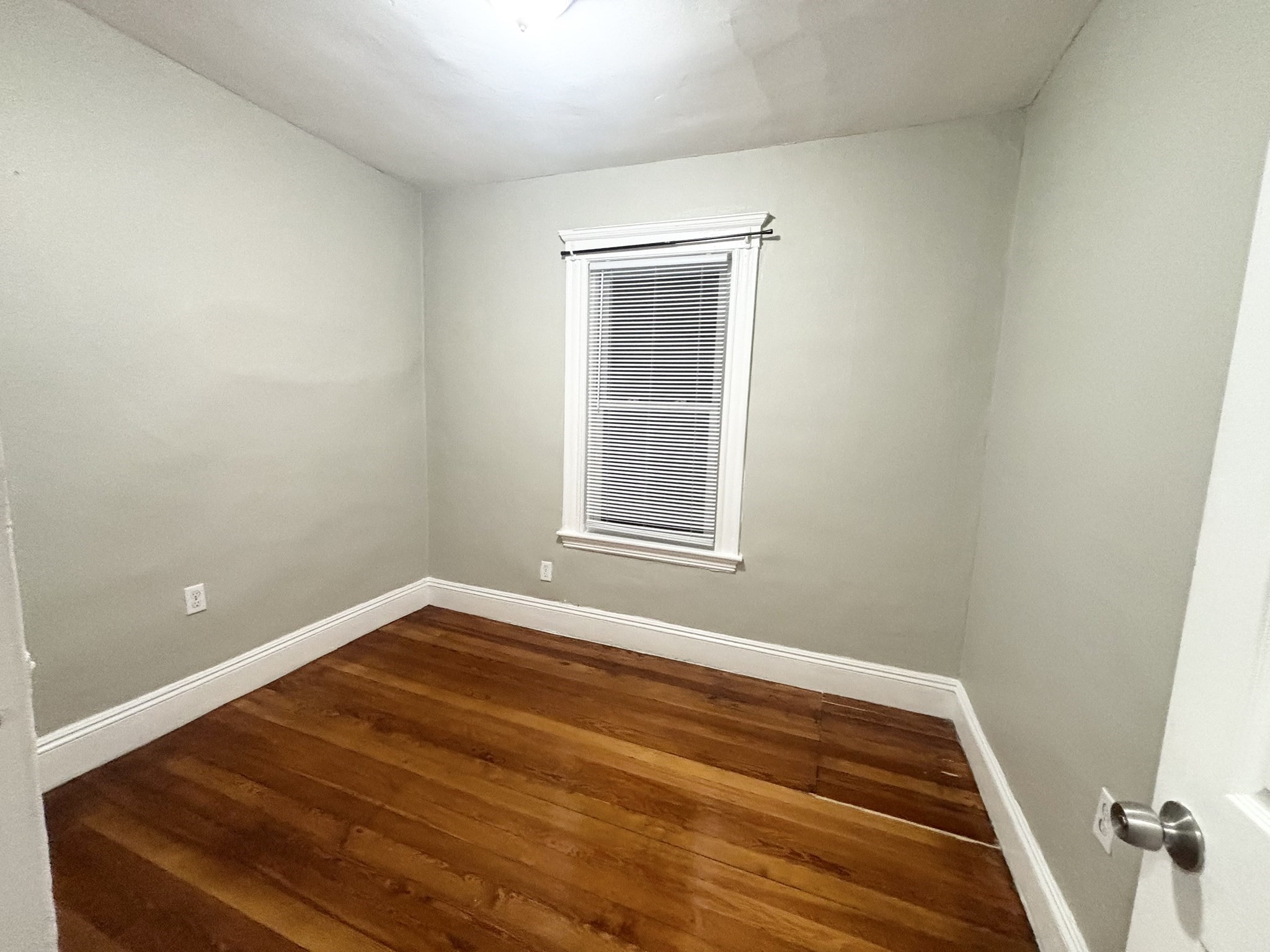 18 Perry Street # 3 Property Photo 12