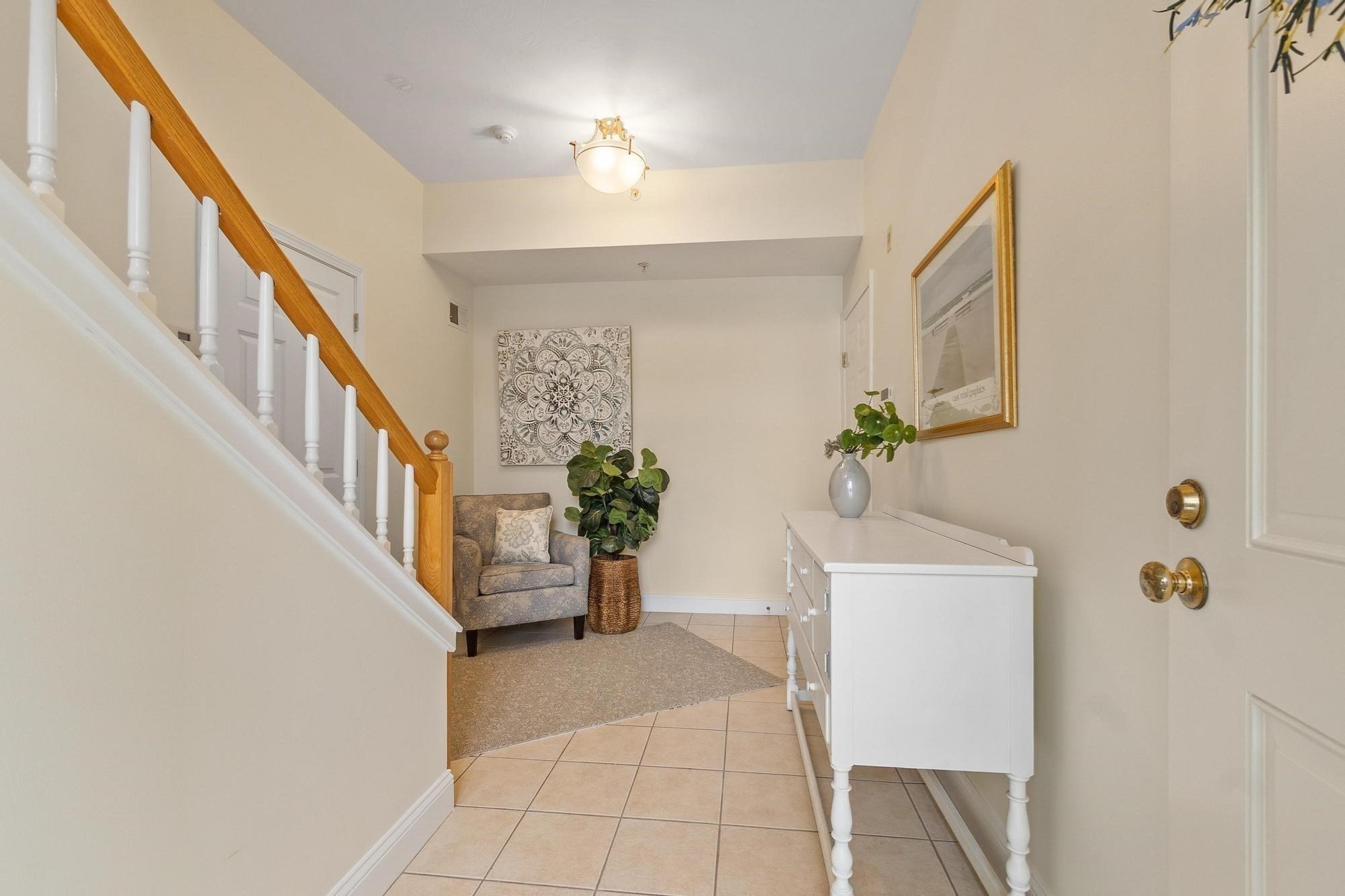 605 Devenwood Way # 605 Property Photo 3