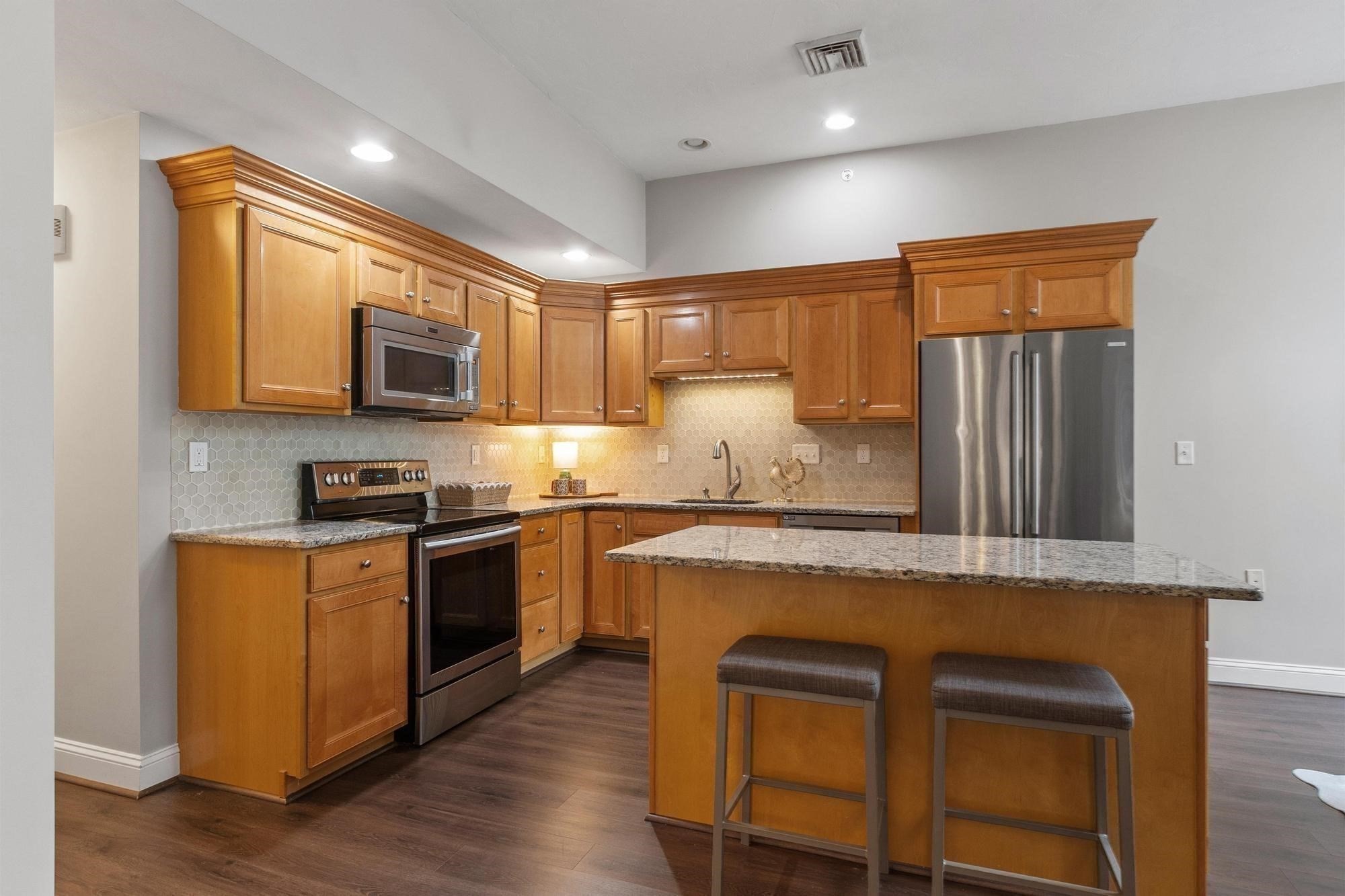 605 Devenwood Way # 605 Property Photo 14