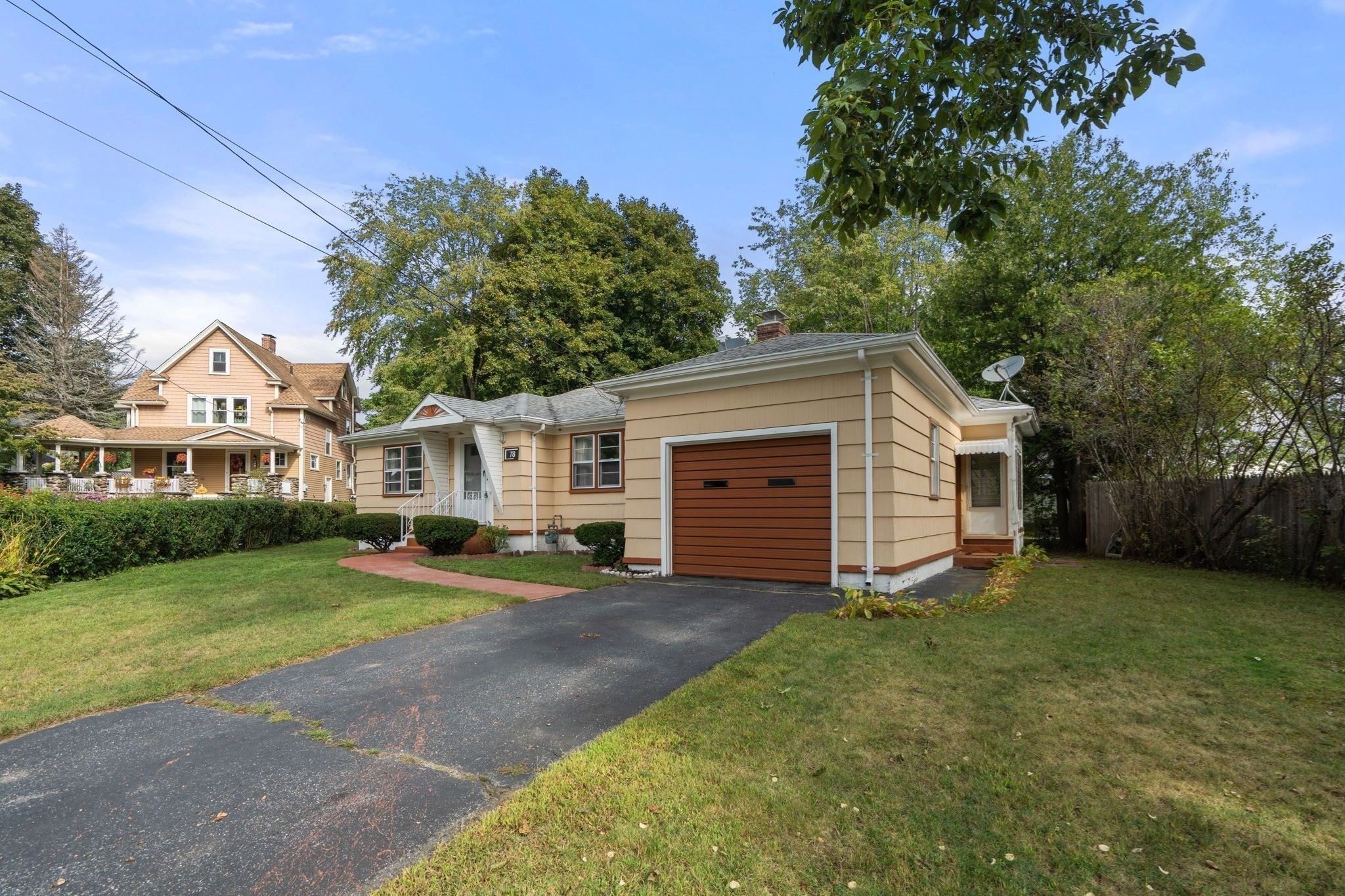 78 Mower St Property Photo 3