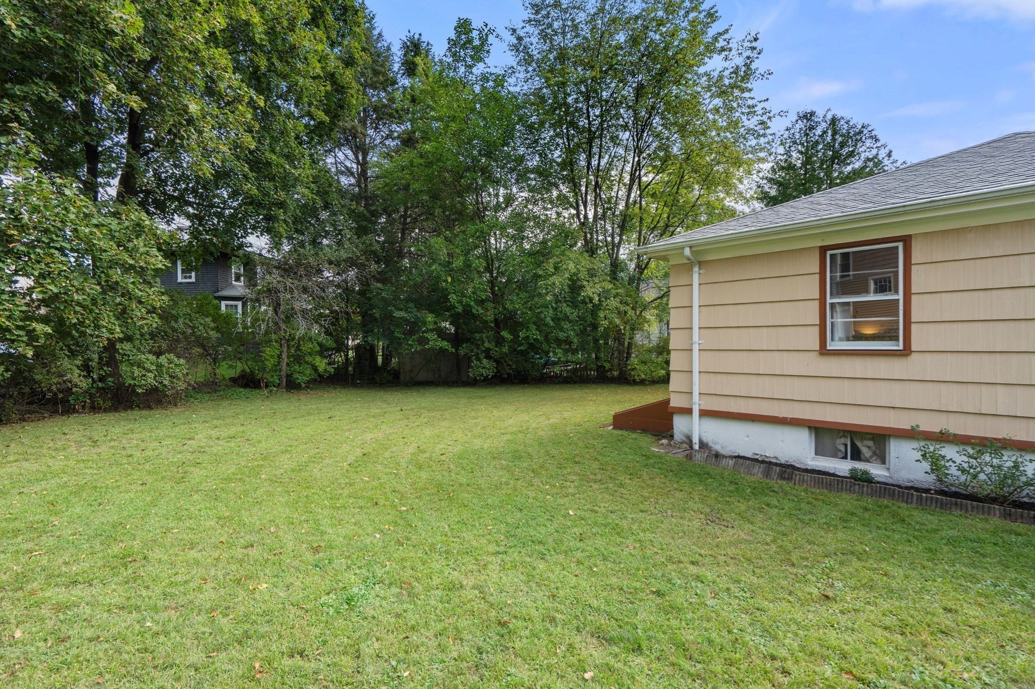 78 Mower St Property Photo 31
