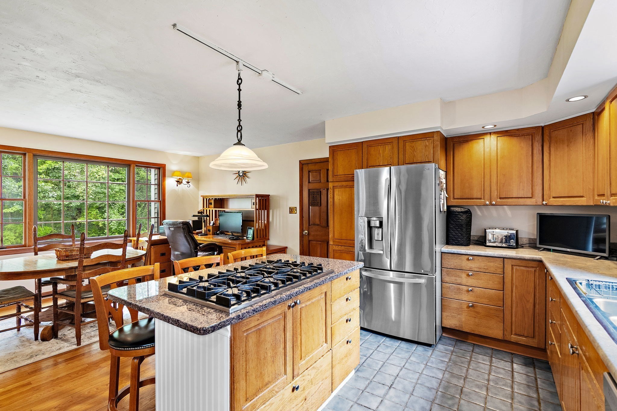 1388 Main Street Property Photo 15